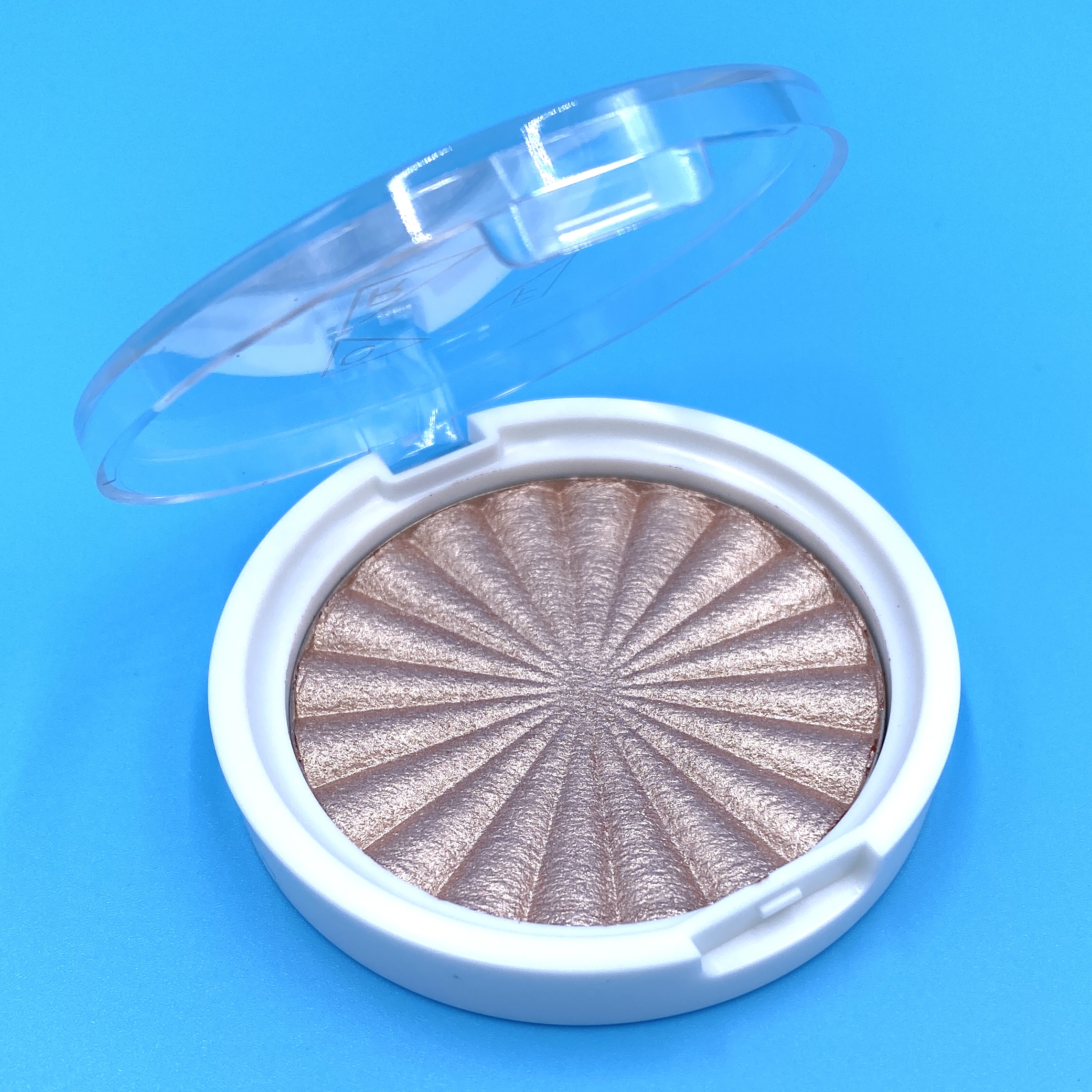 Ofra Cosmetics Highlighter in Blissful Open for Ipsy Glam Bag October 2020