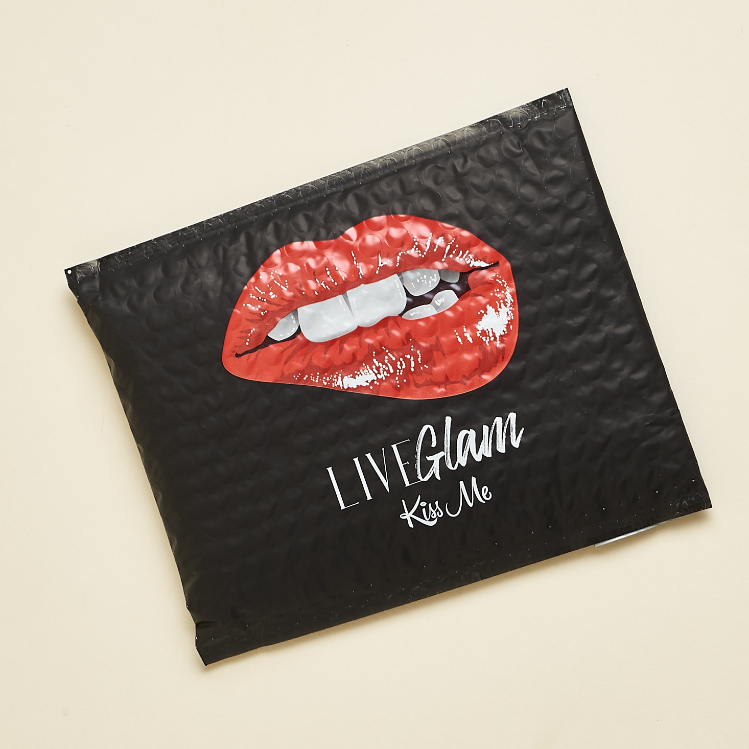 LiveGlam Lippie Club Lipstick Review + Coupon – October 2020