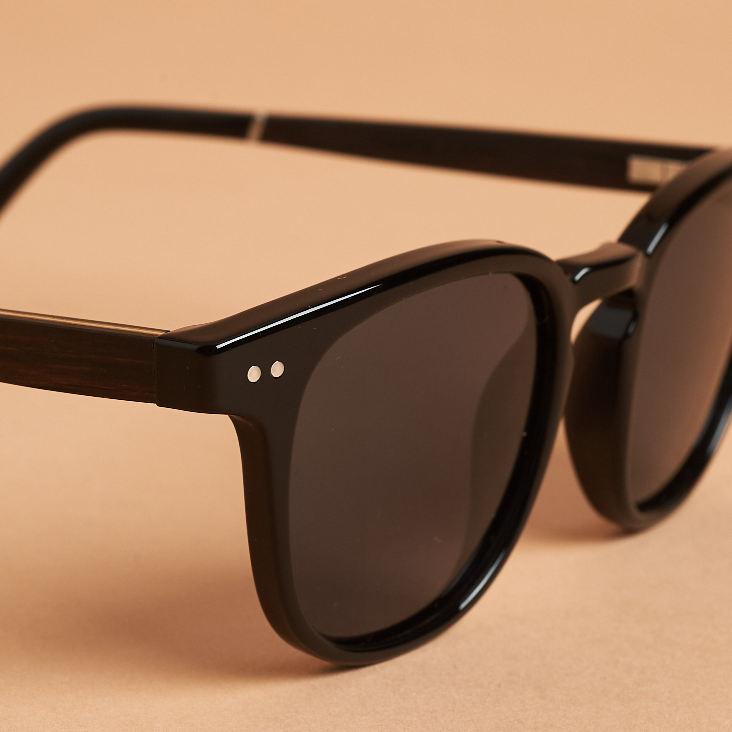 Schwood sunglasses from Cairn subscription