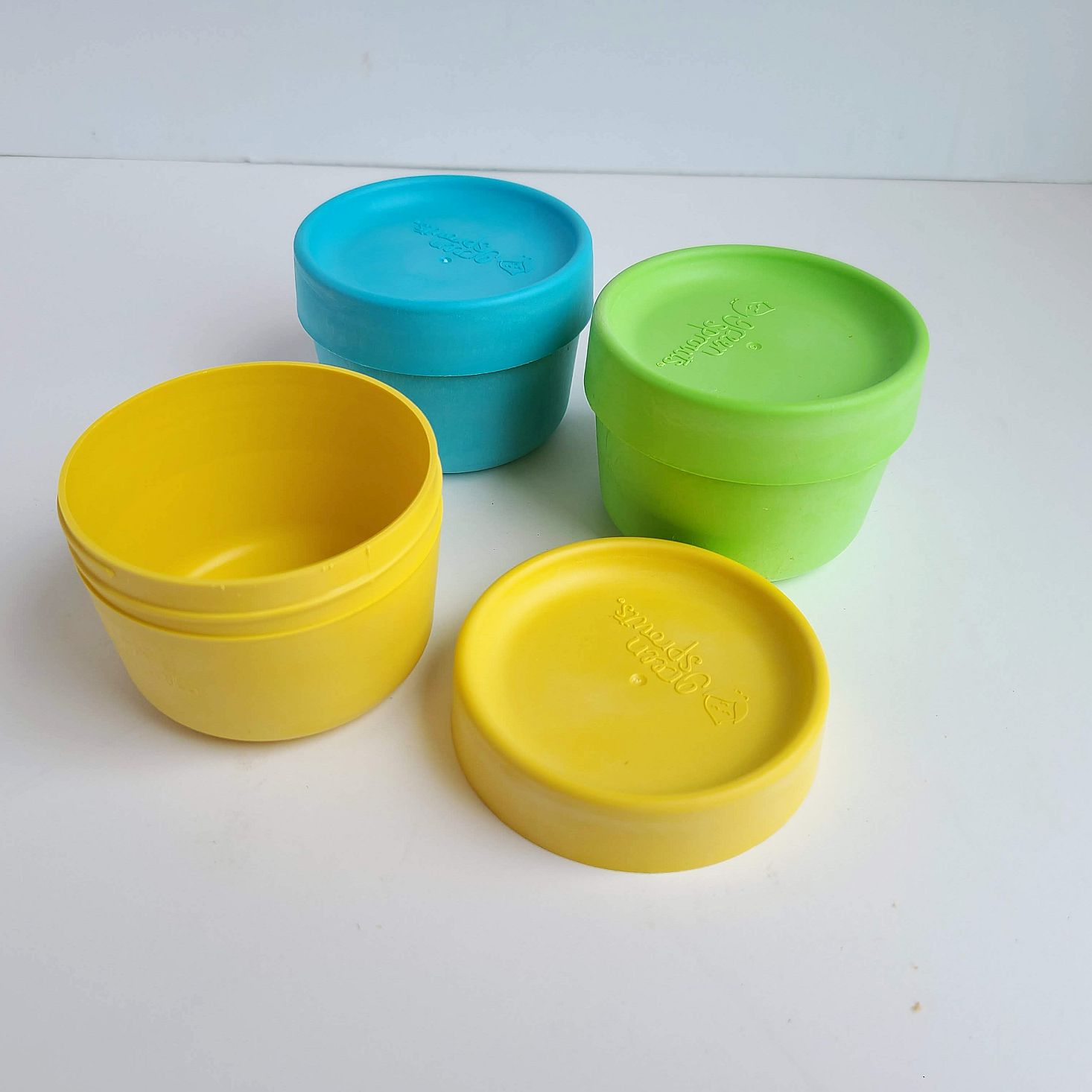 Ecocentric Moms Box November 2020 snack cups open