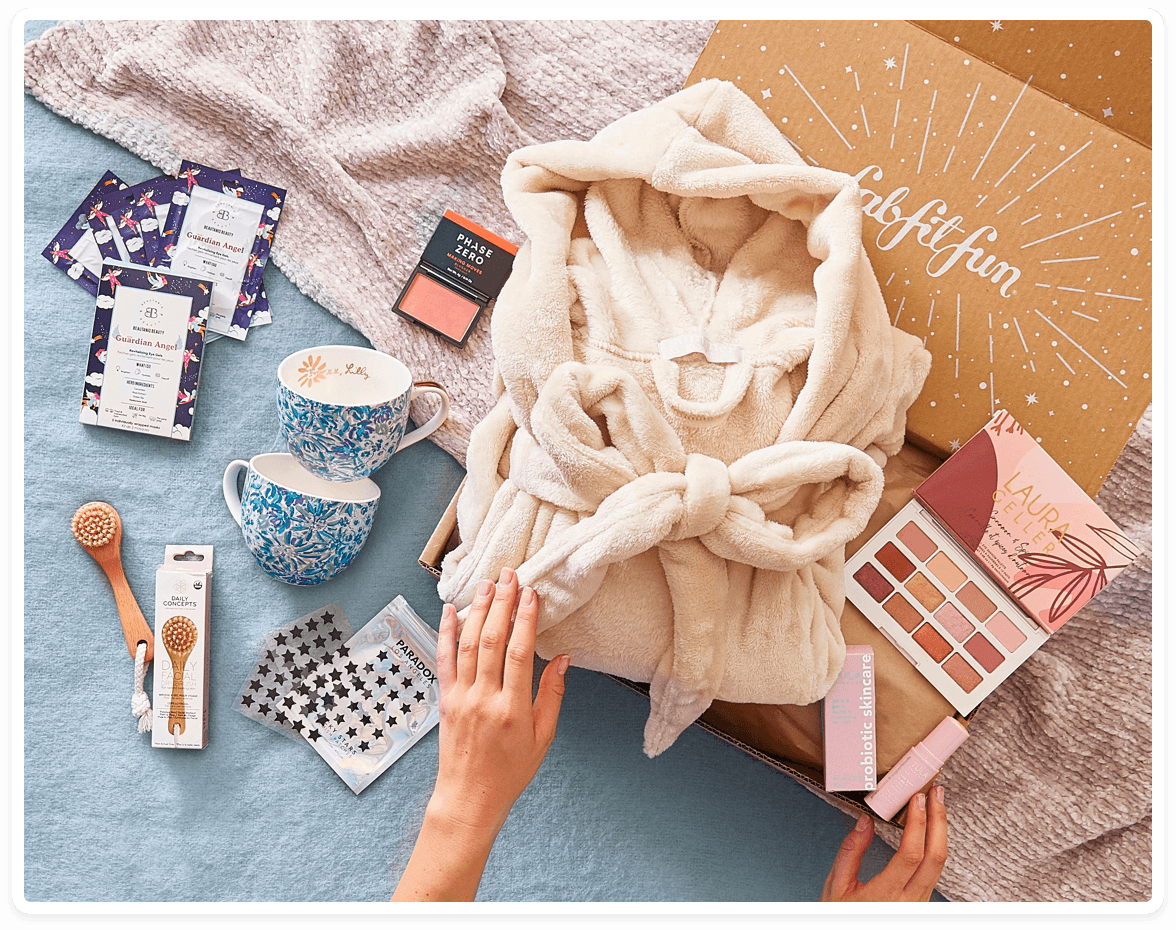 fabfitfun winter box with robe