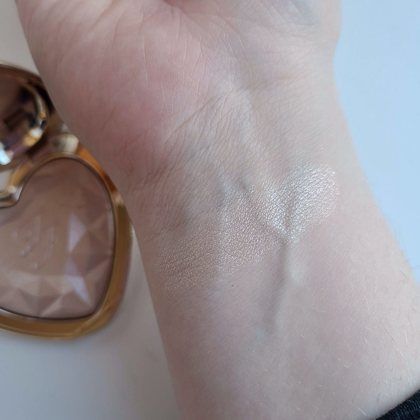 Too Faced 2020 Black Friday Mystery Bag highlighter swatch