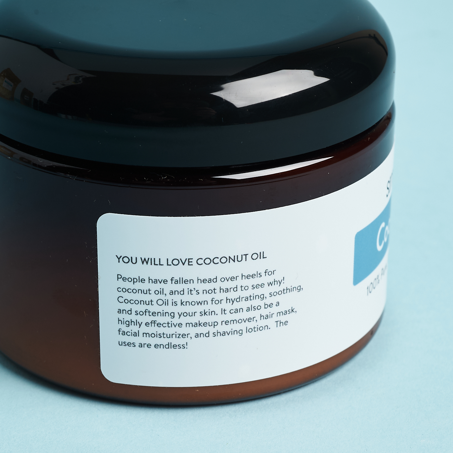 Label of Simply Earth jar of coconut oil