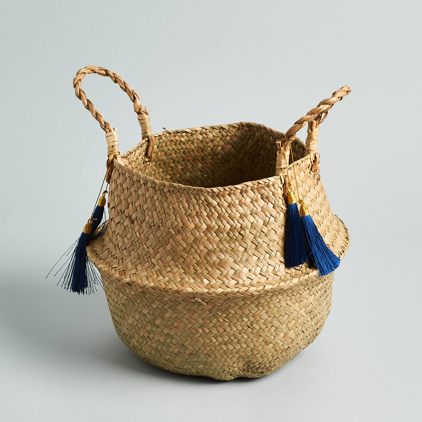 seagrass belly basket from JourneeBox Spring 2021