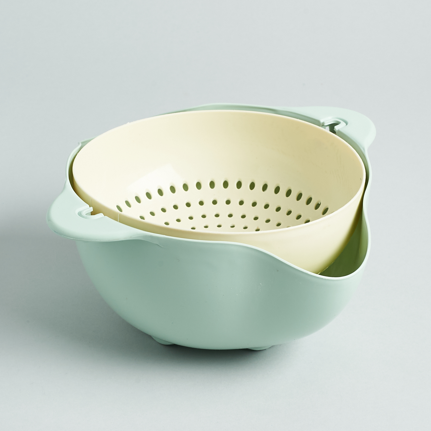 eco-friendly colander from JourneeBox Spring 2021