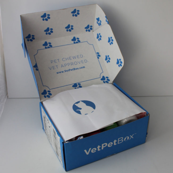 VetPet Box Cat Subscription Review + Coupon April 2021