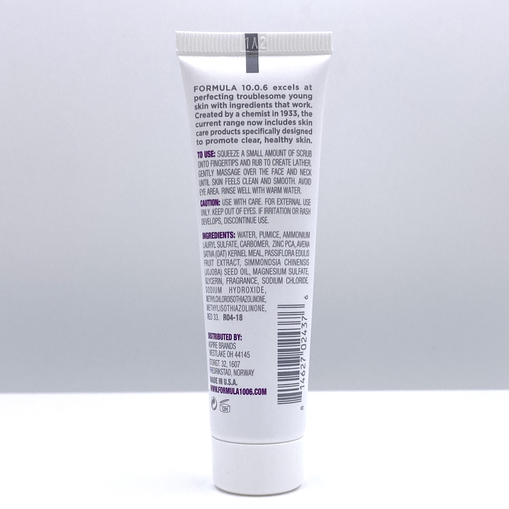 The back of the bottle for Formula 10.0.6 One Smooth Operator Pore Clearing Face Scrub from the Ipsy Glam Bag May 2021.