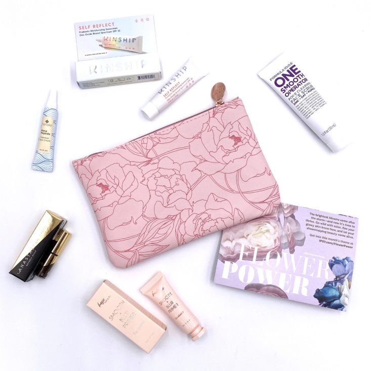 The full contents from the Ipsy Glam Bag May 2021.