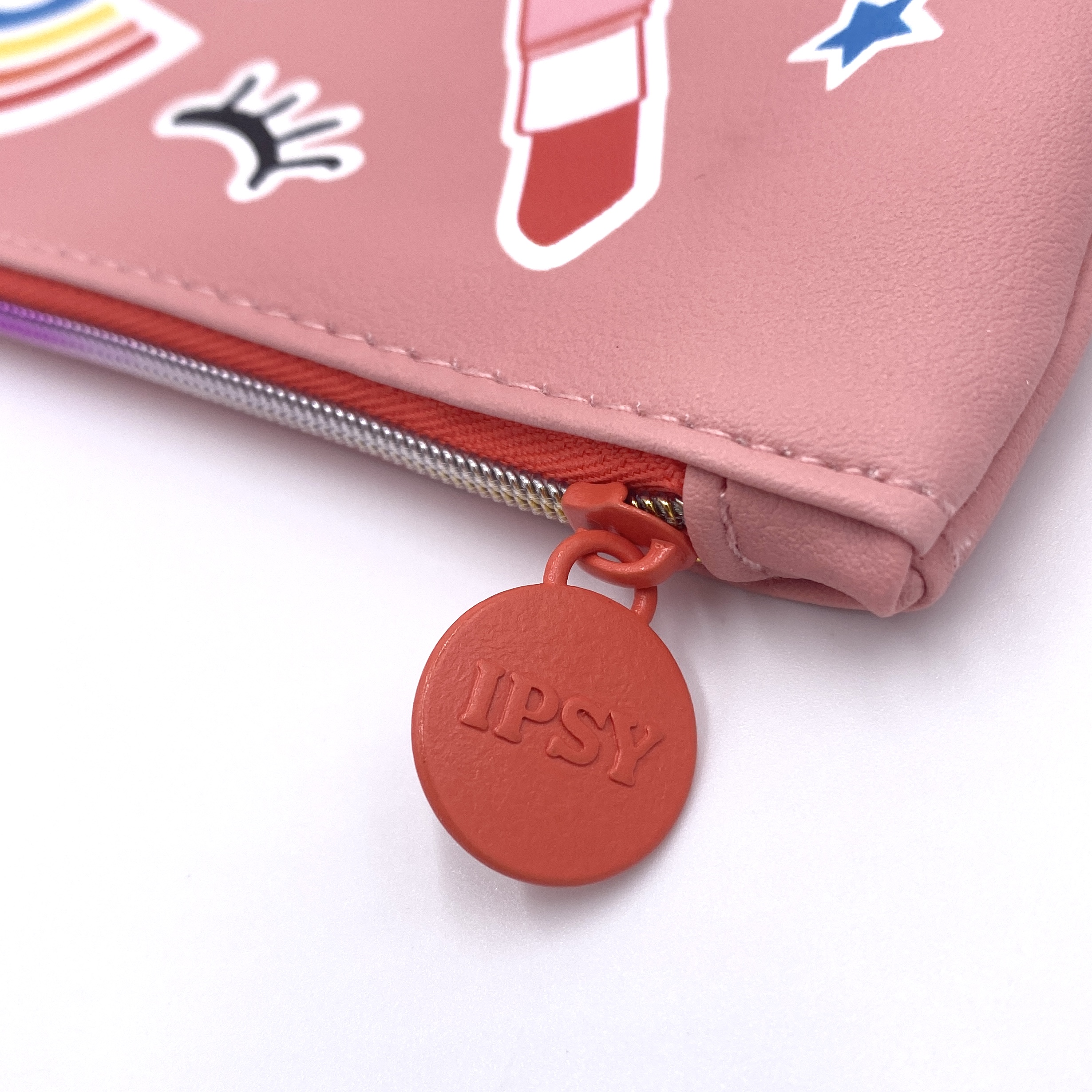 Zipper on Bag for Ipsy Glam Bag June 2021