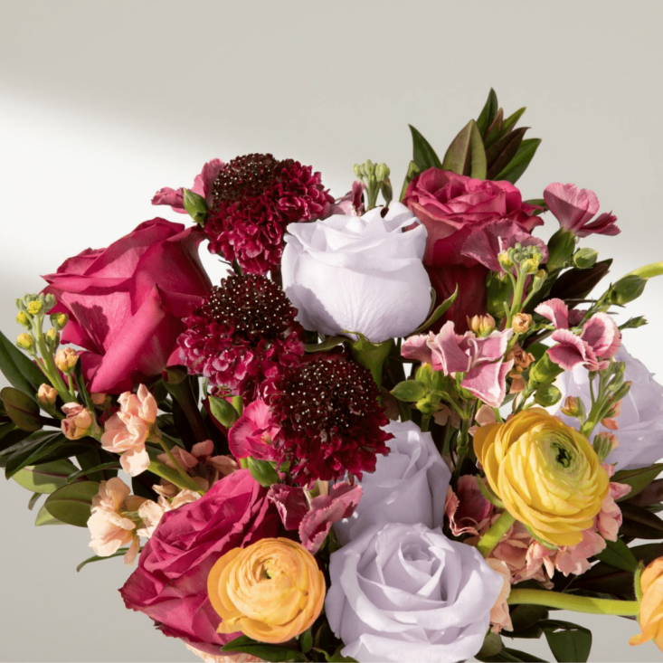 The Bouqs Review - Fresh Flowers At Your Doorstep