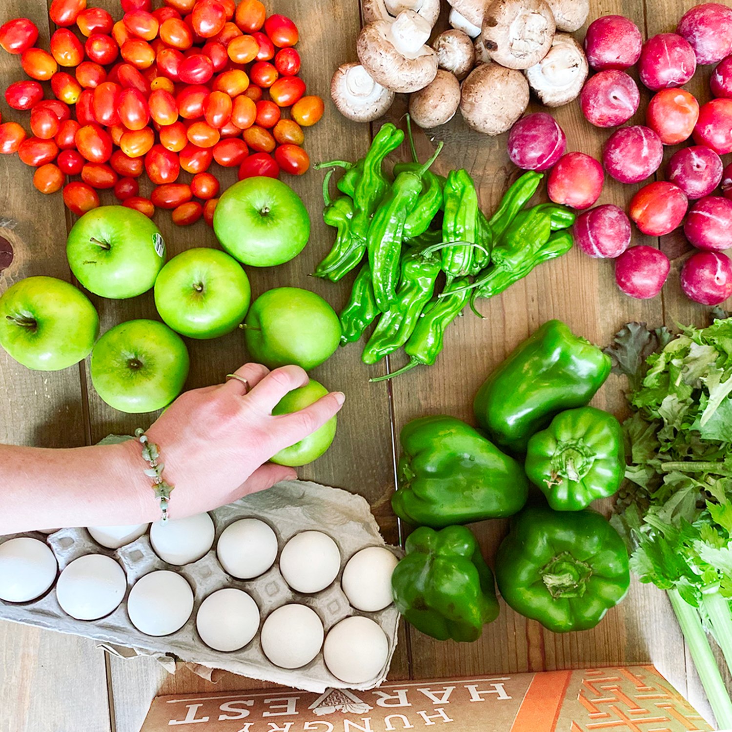 Hungry Harvest produce delivery box