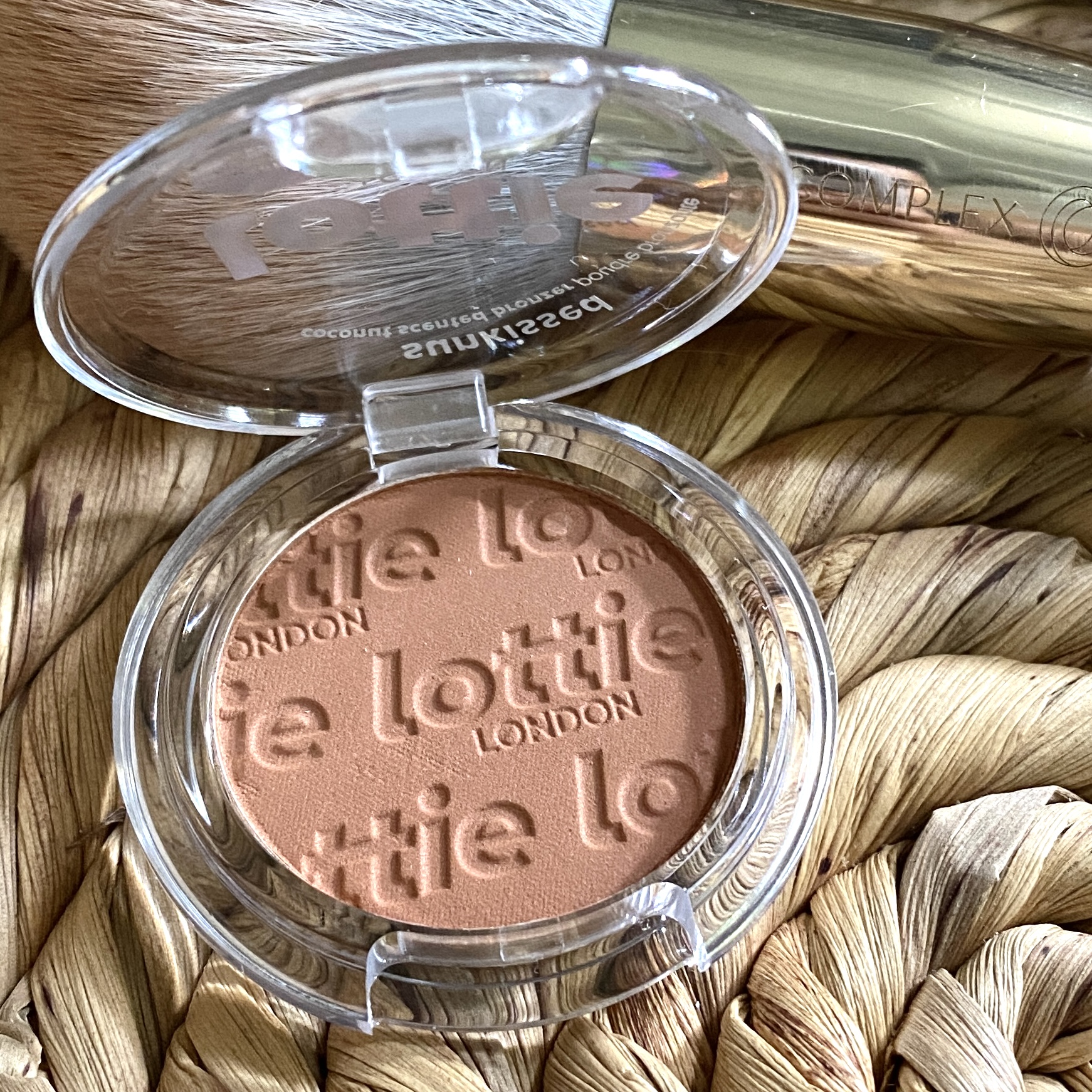 Open Lottie London Sunkissed Coconut Scented Bronzer in Suncatcher for Ipsy Glam Bag August 2021