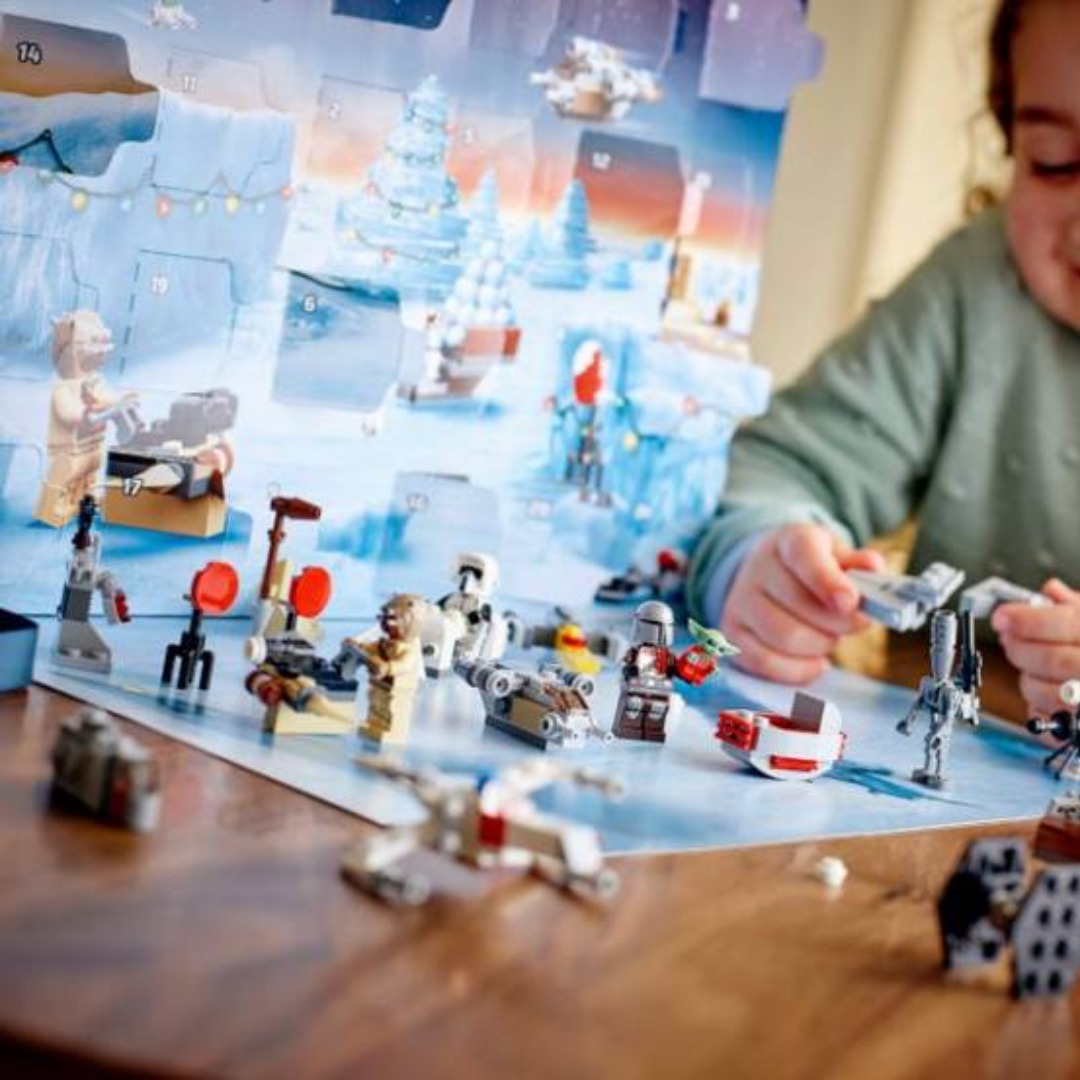 LEGO STAR WARS Advent Calendar 2021 Featuring The Mandalorian: Available Now