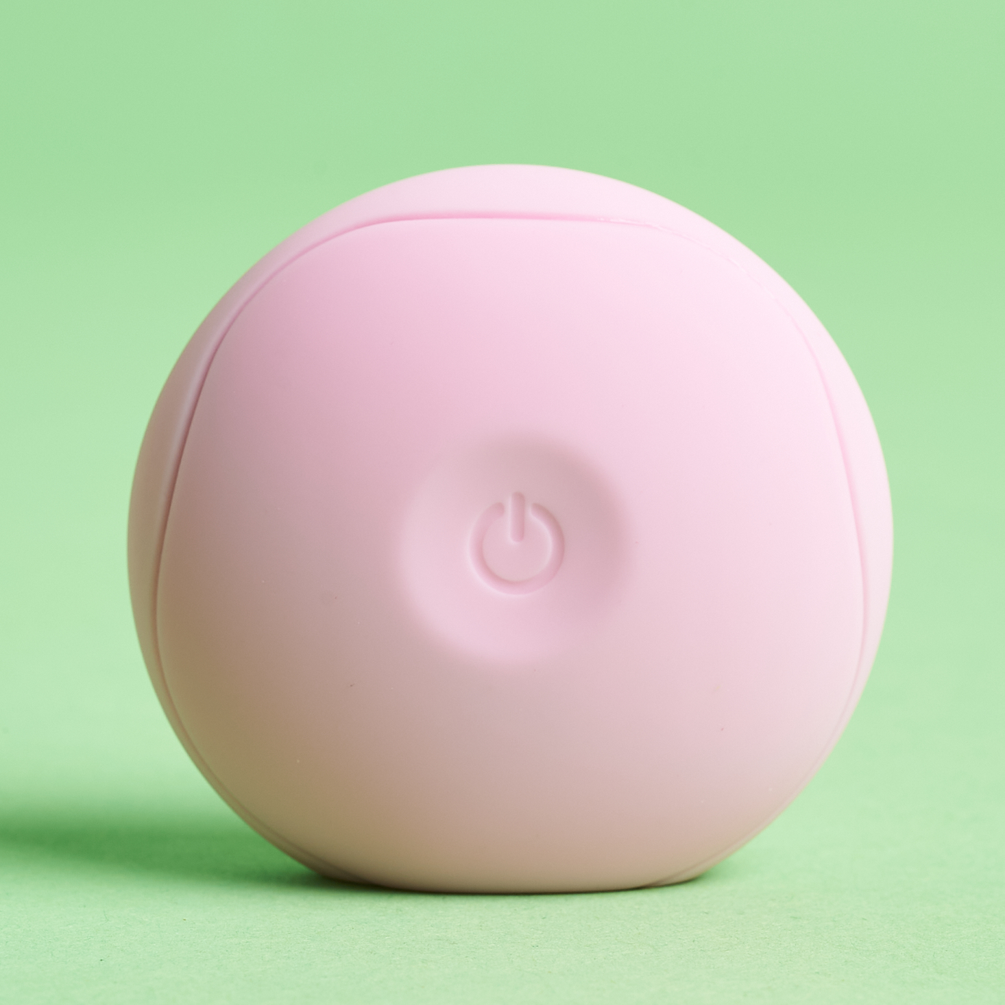 alternate view of cleansing brush showing on and off button