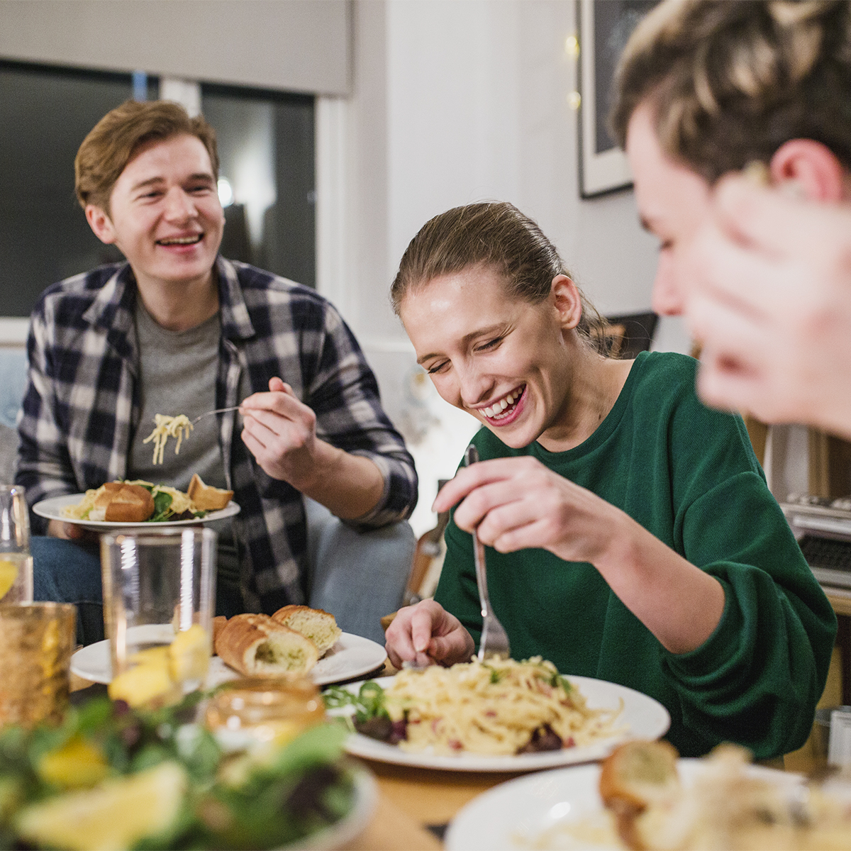 HelloFresh Goes to College: One Student’s Thoughts on the “Easy Prep” Meals