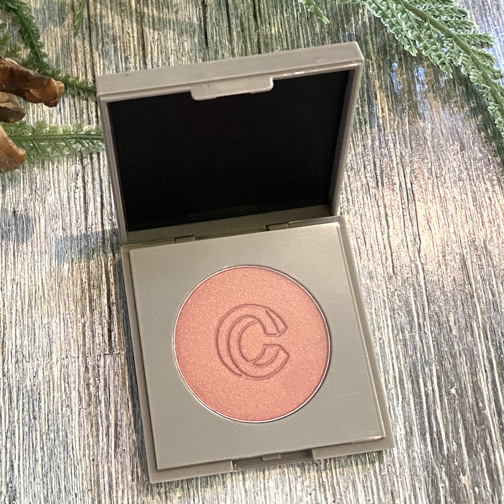 Open Shot of Complex Culture Good Glow Blush for Ipsy Glam Bag November 2021