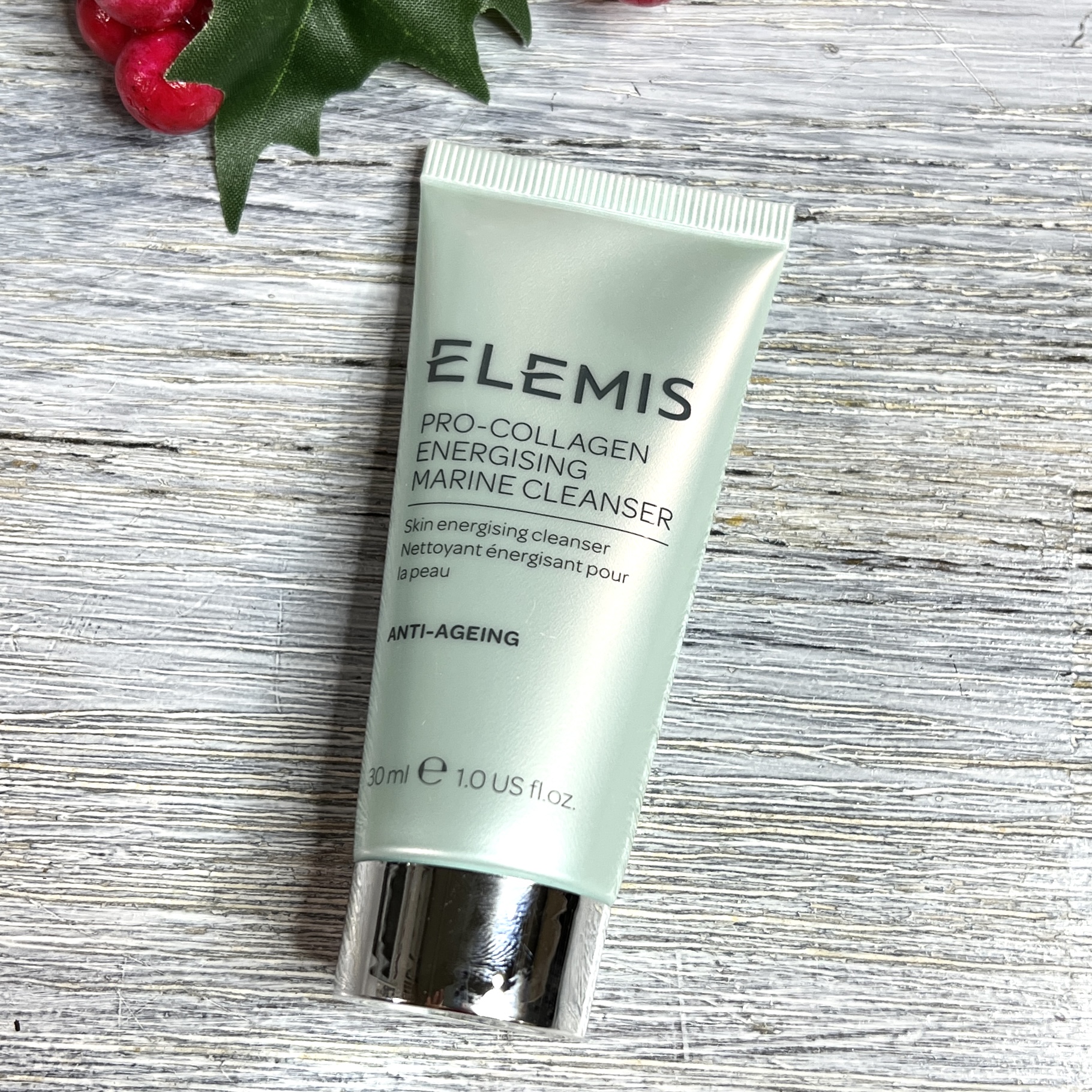 Front of Elemis Marine Cleanser for LookFantastic December 2021