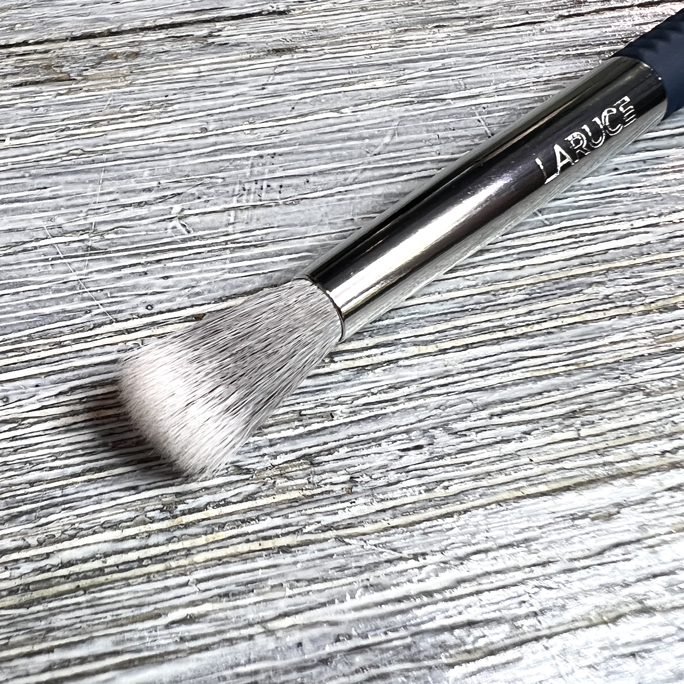 Closeup of Laruce Beauty Tapered Brush for GlossyBox December 2021