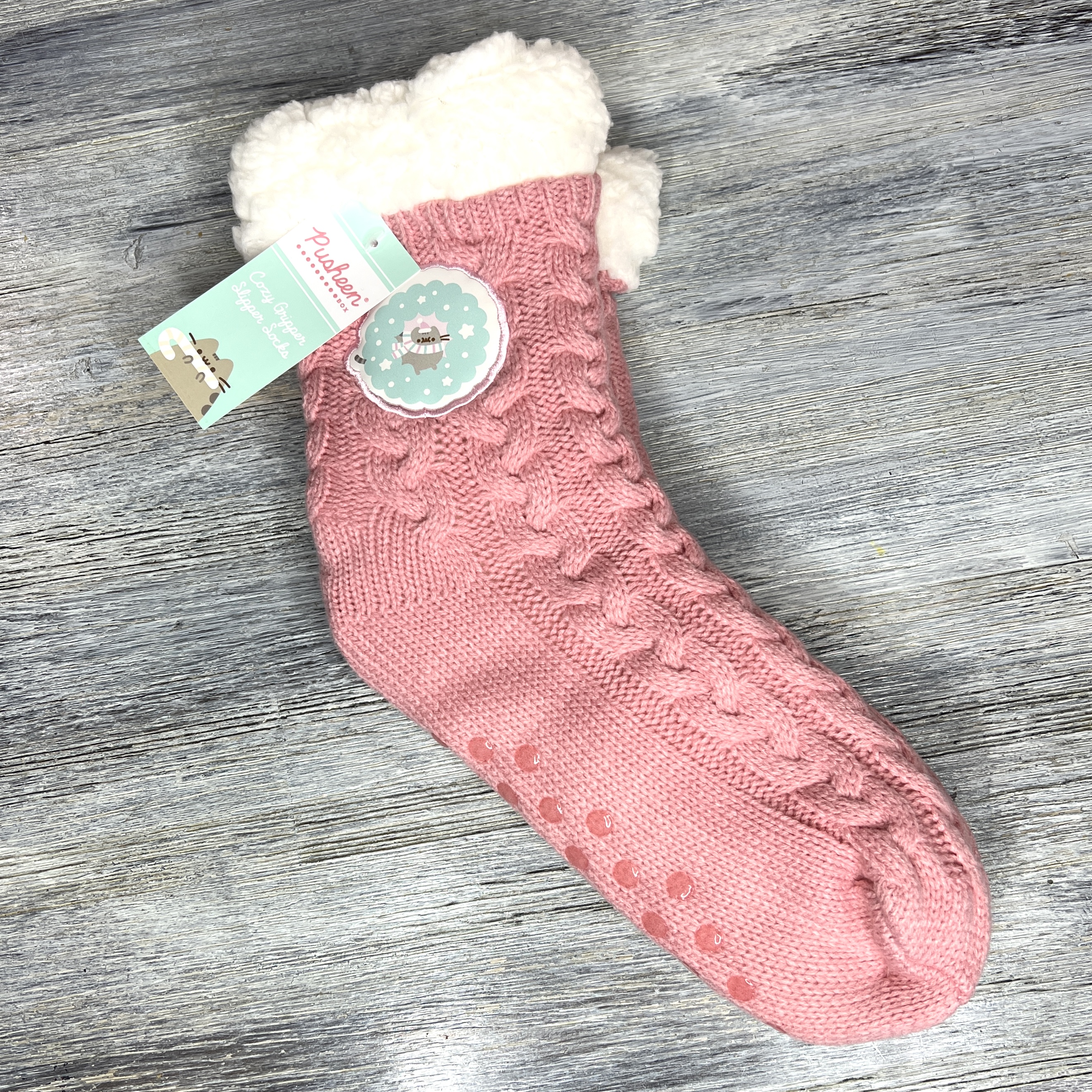 Slipper Socks for Pusheen Box Winter 2021