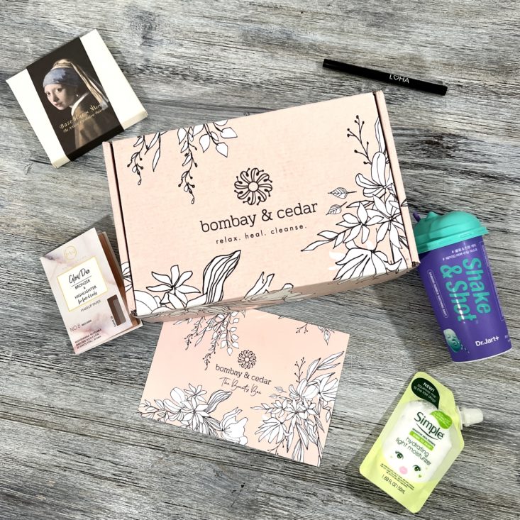 Full Contents for The Beauty Box January 2022