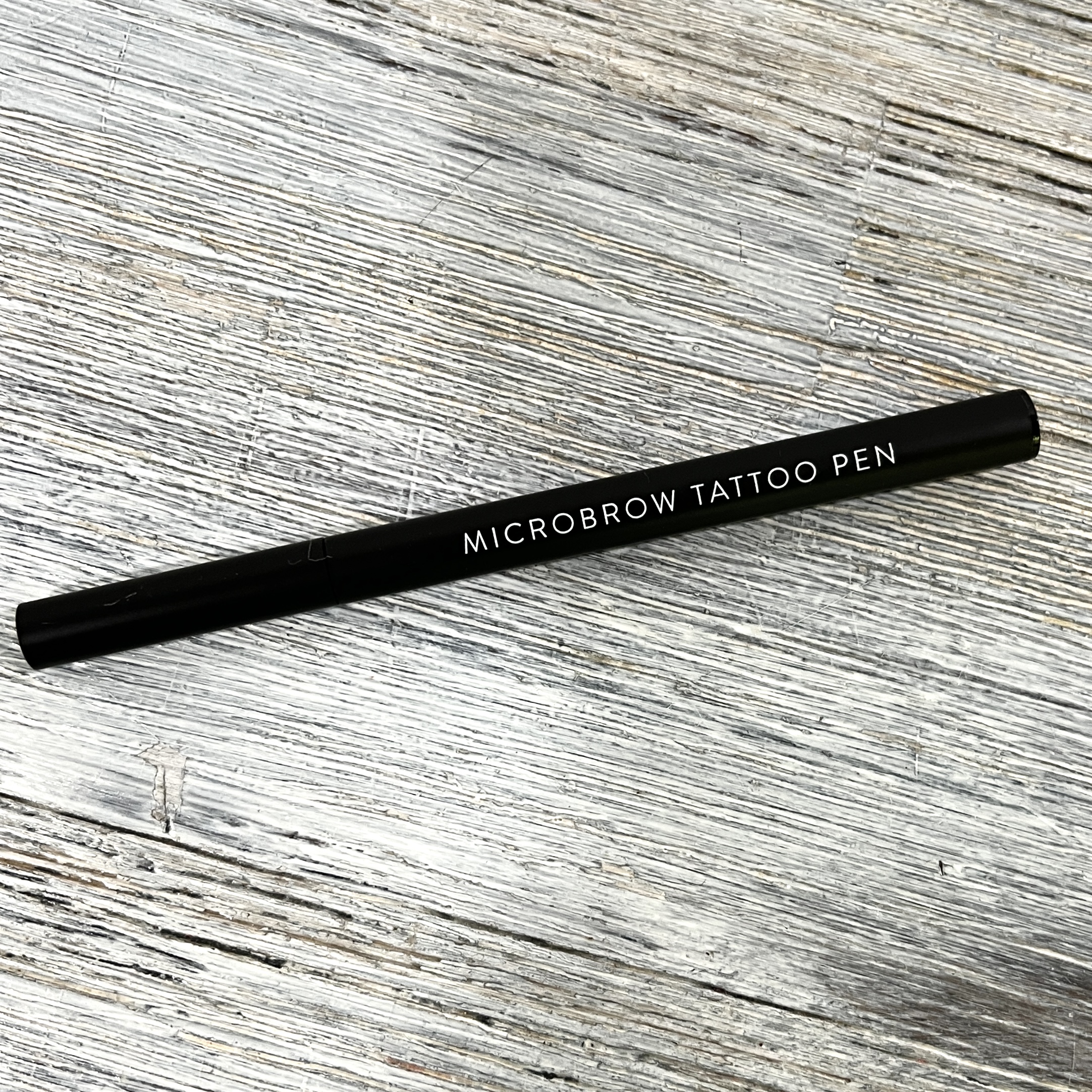 Back of LOHA Microbrow Tattoo Pen Brow for The Beauty Box January 2022