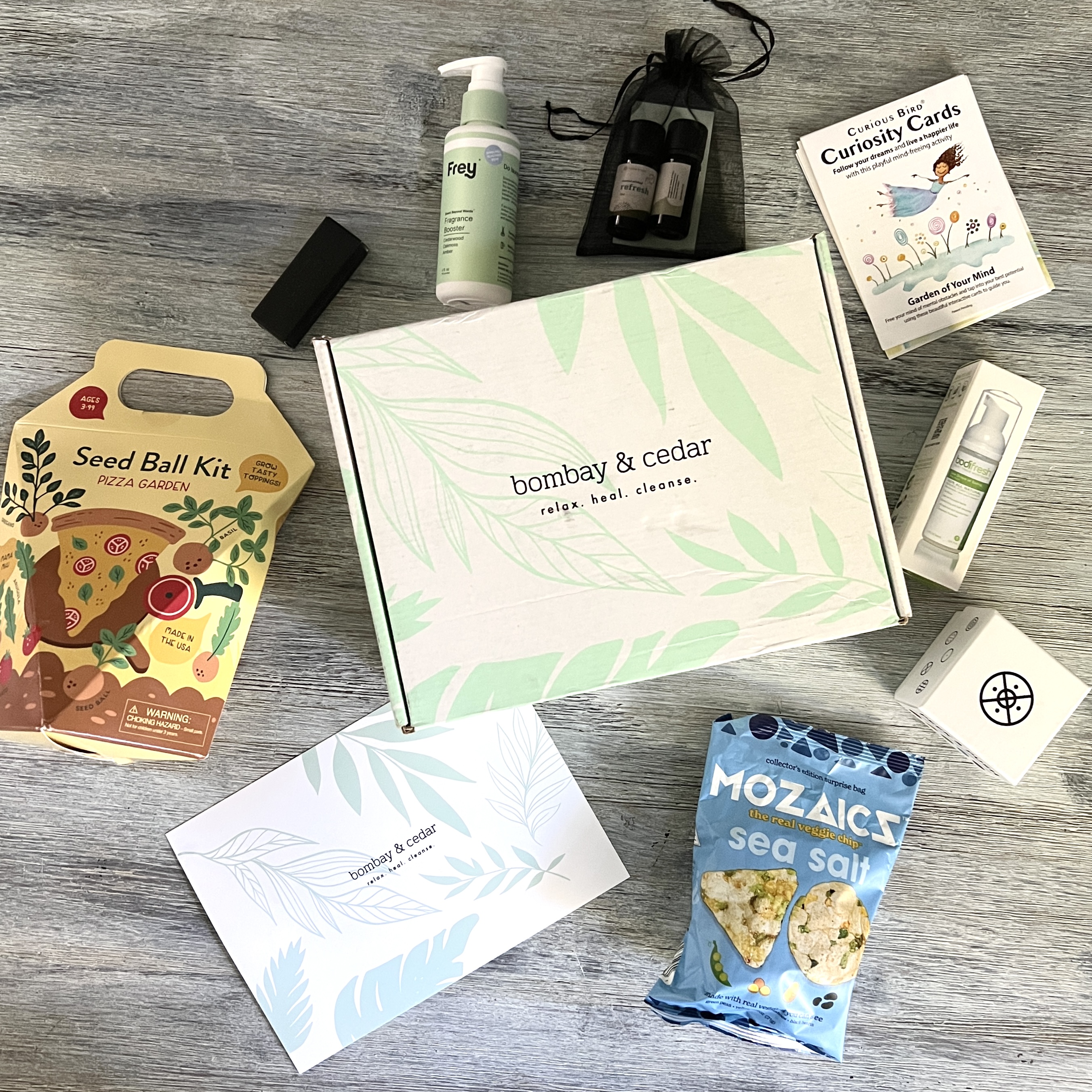 Bombay & Cedar Monthly Lifestyle Box “Social” Review + Coupon