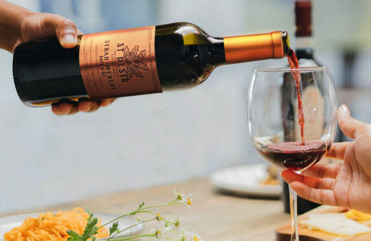Wine Insiders Deal – Enjoy 35% Off In Savings + FREE Corkscrew