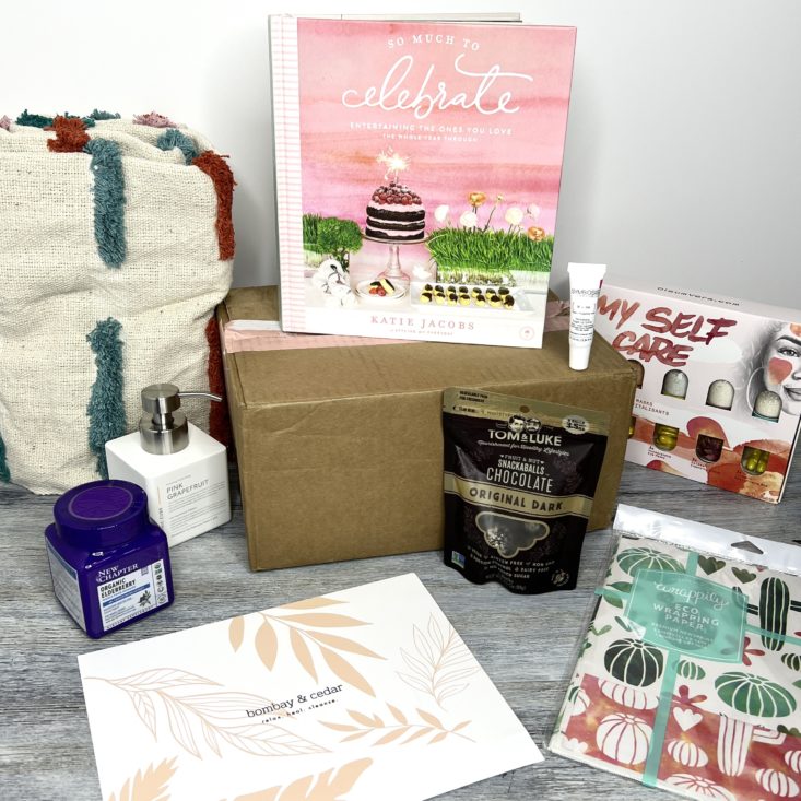Full Contents for Bombay and Cedar Lifestyle Box Fall 2021
