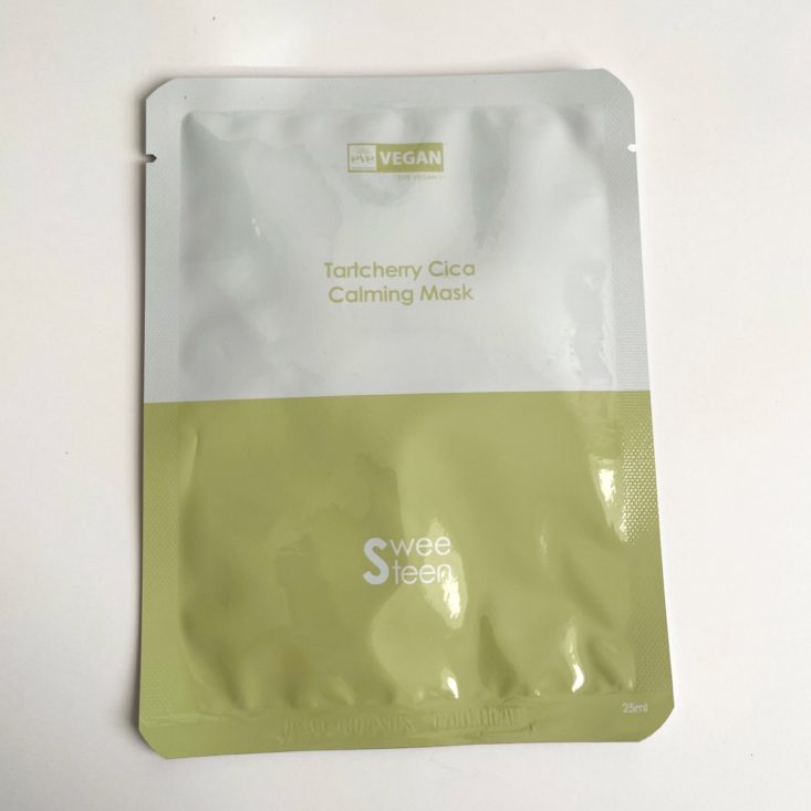 half green half white sheet mask 