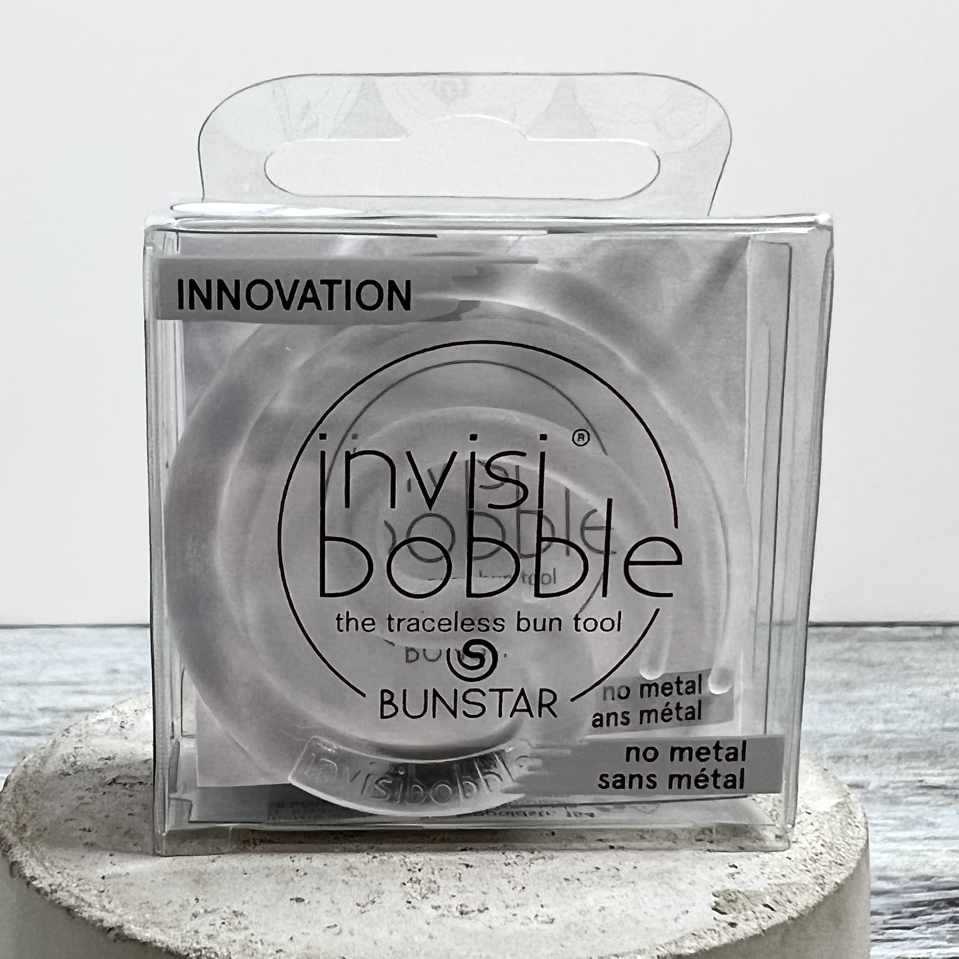 Front of Invisibobble Bunstar for Glossybox January 2022