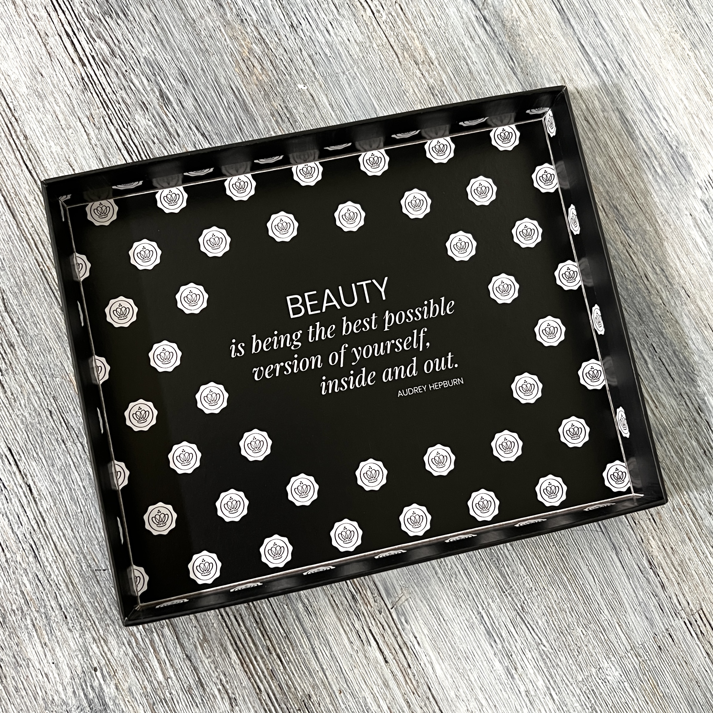 Box Lid for GlossyBox February 2022