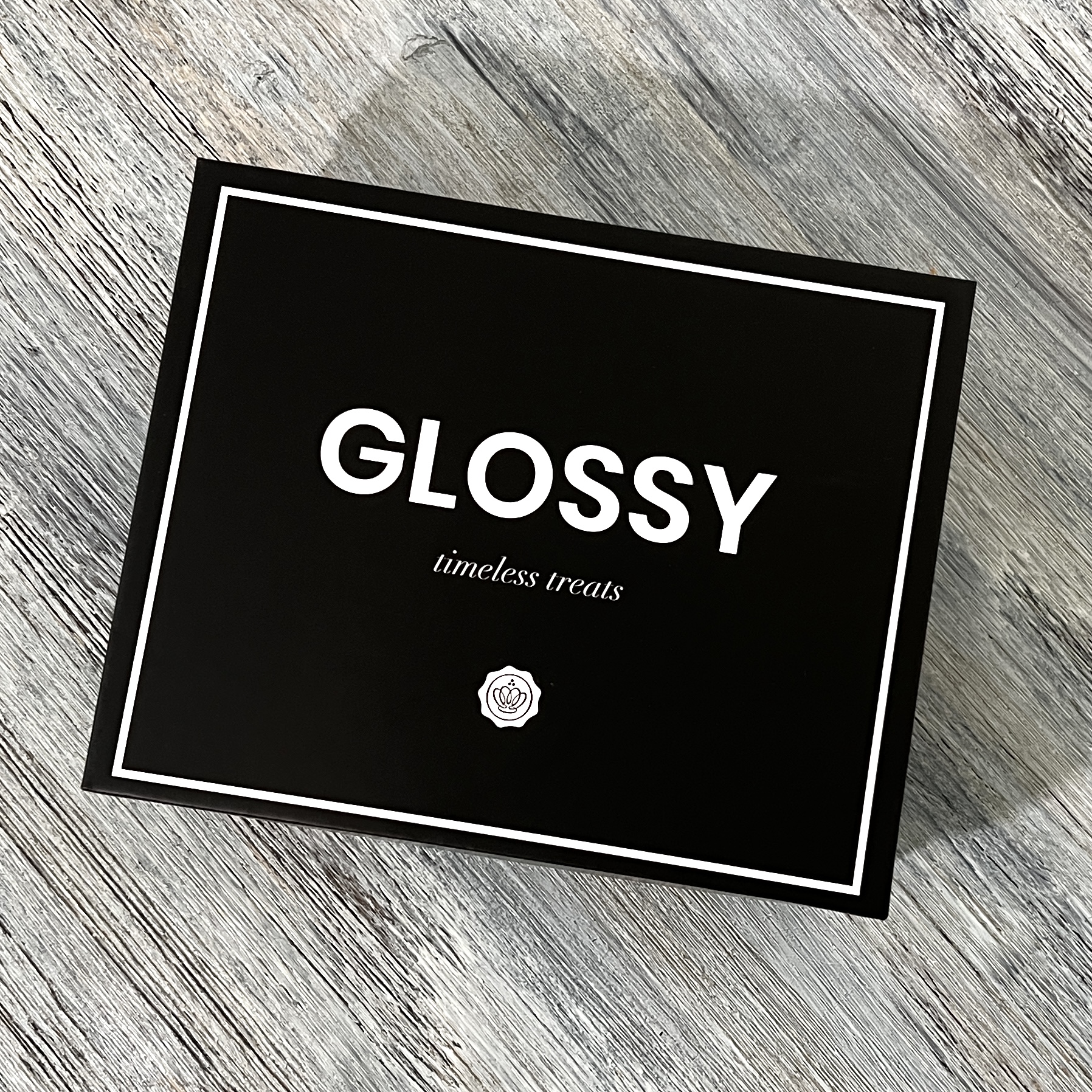 Box for GlossyBox February 2022