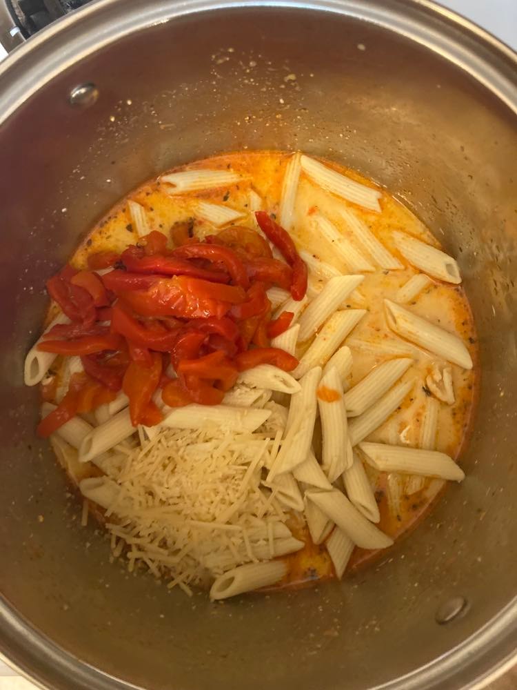 Home Chef March Roasted Red Pepper and Italian Sausage Penne with Goat Cheese