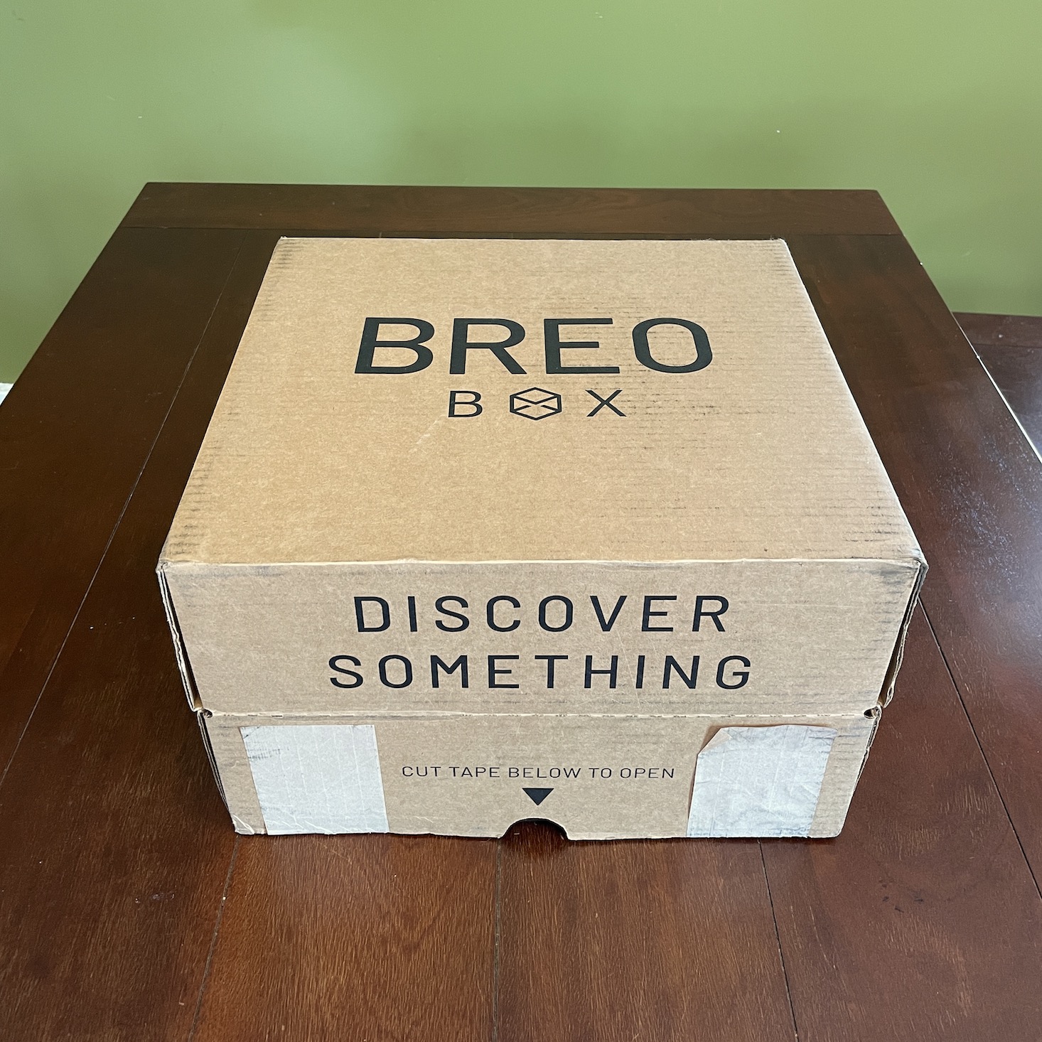 BREO Box Spring 2022