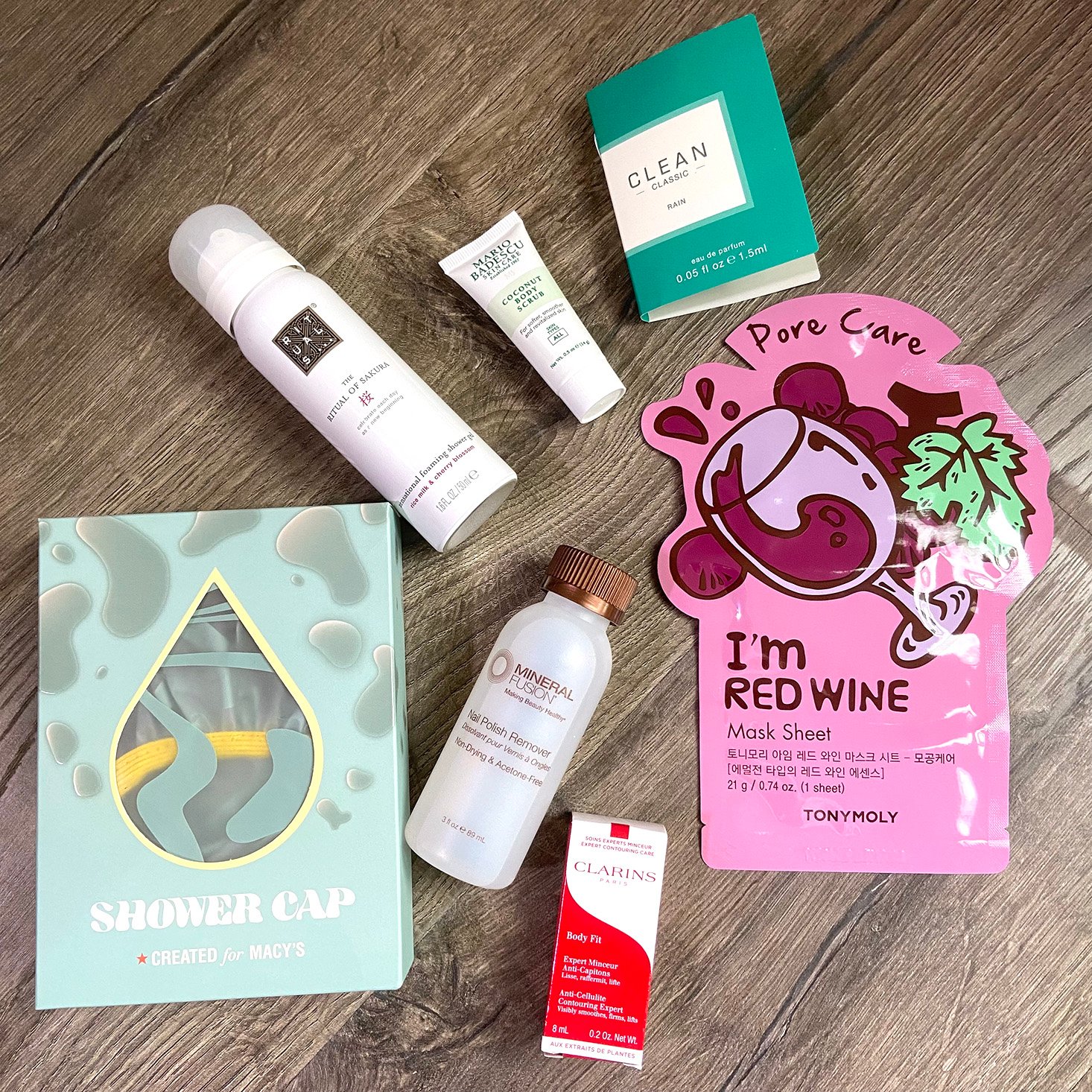 Macy's Beauty Box Subscription April 2022 Review