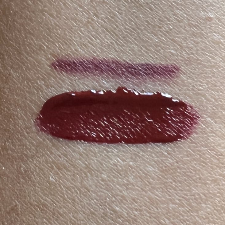 Swatch of Basic Beauty Lip Kit for Cocotique Makeup Lovers Box Spring 2022