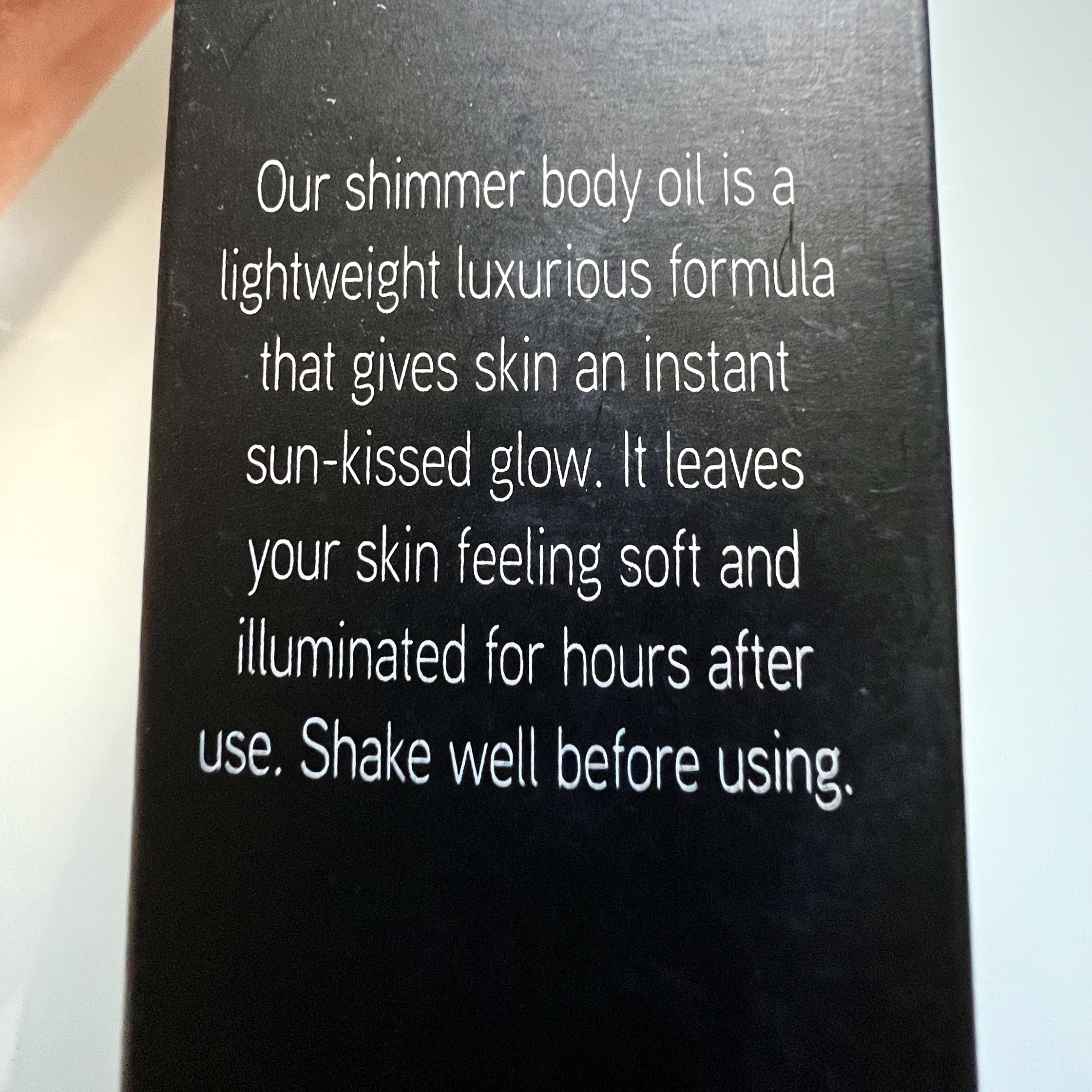 Box Back of Saint Luxe Shimmer Body Oil for Cocotique Makeup Lovers Box Spring 2022