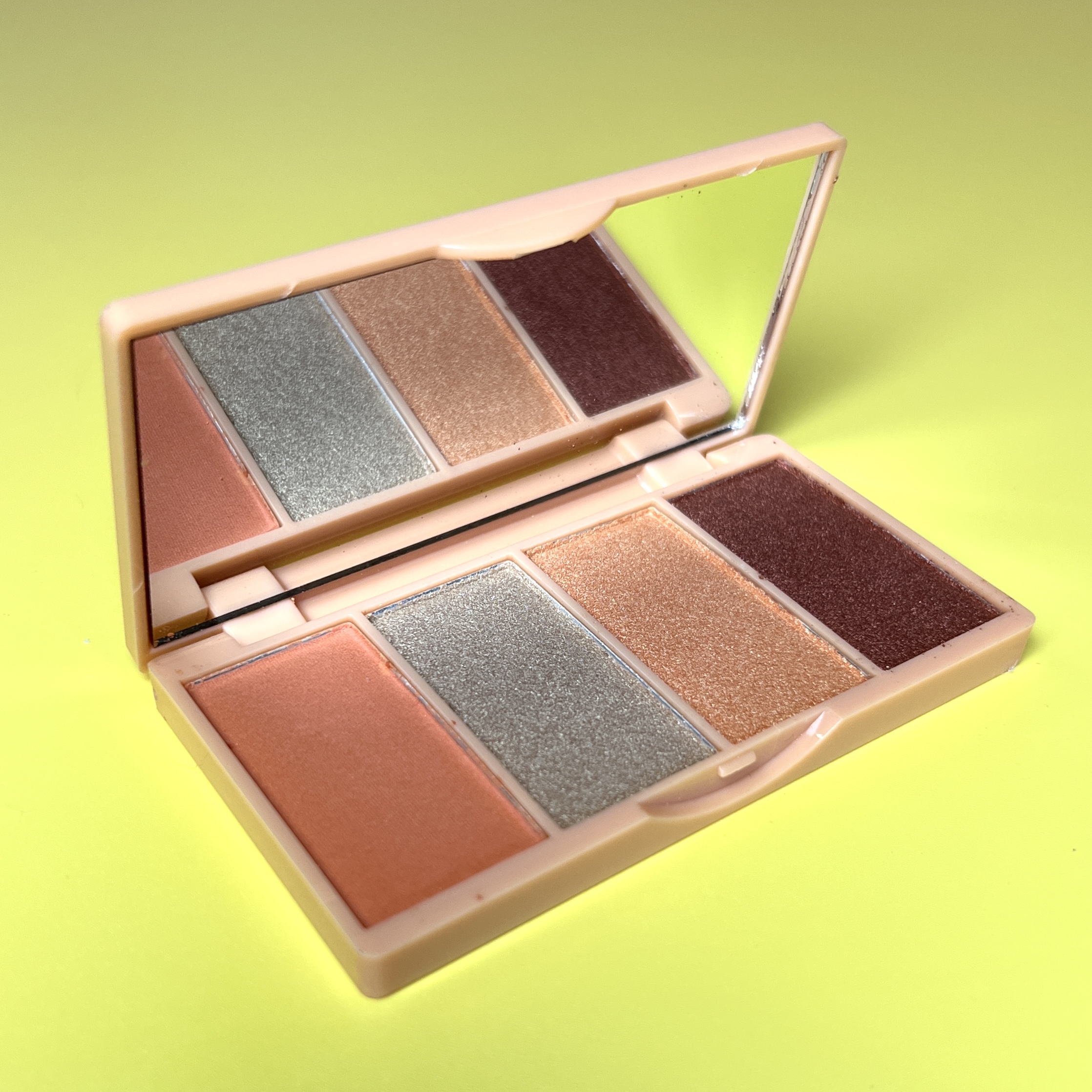 Open Shot of Bellapierre Cosmetics Eyeshadow Palette for GlossyBox July 2022