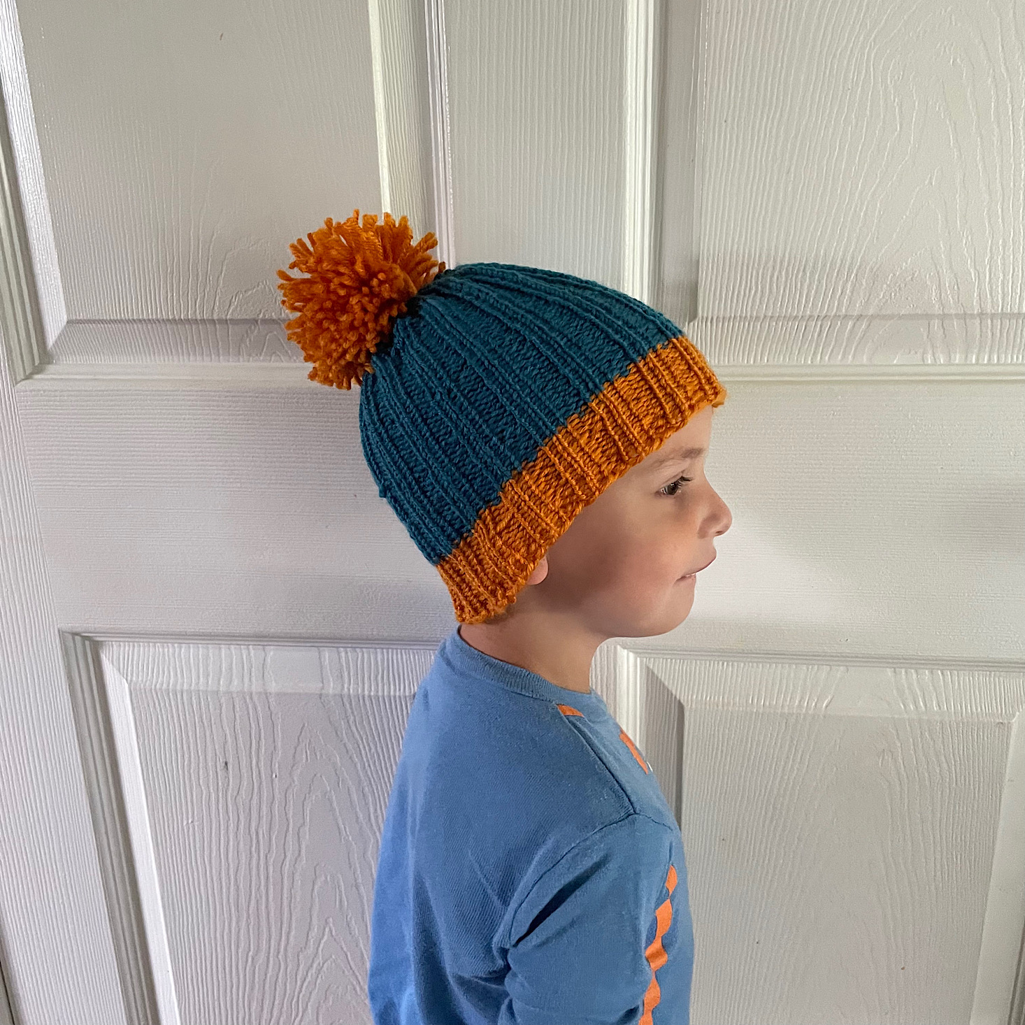 KiwiCo Maker Crate “Loom-Knitted Hats” Review