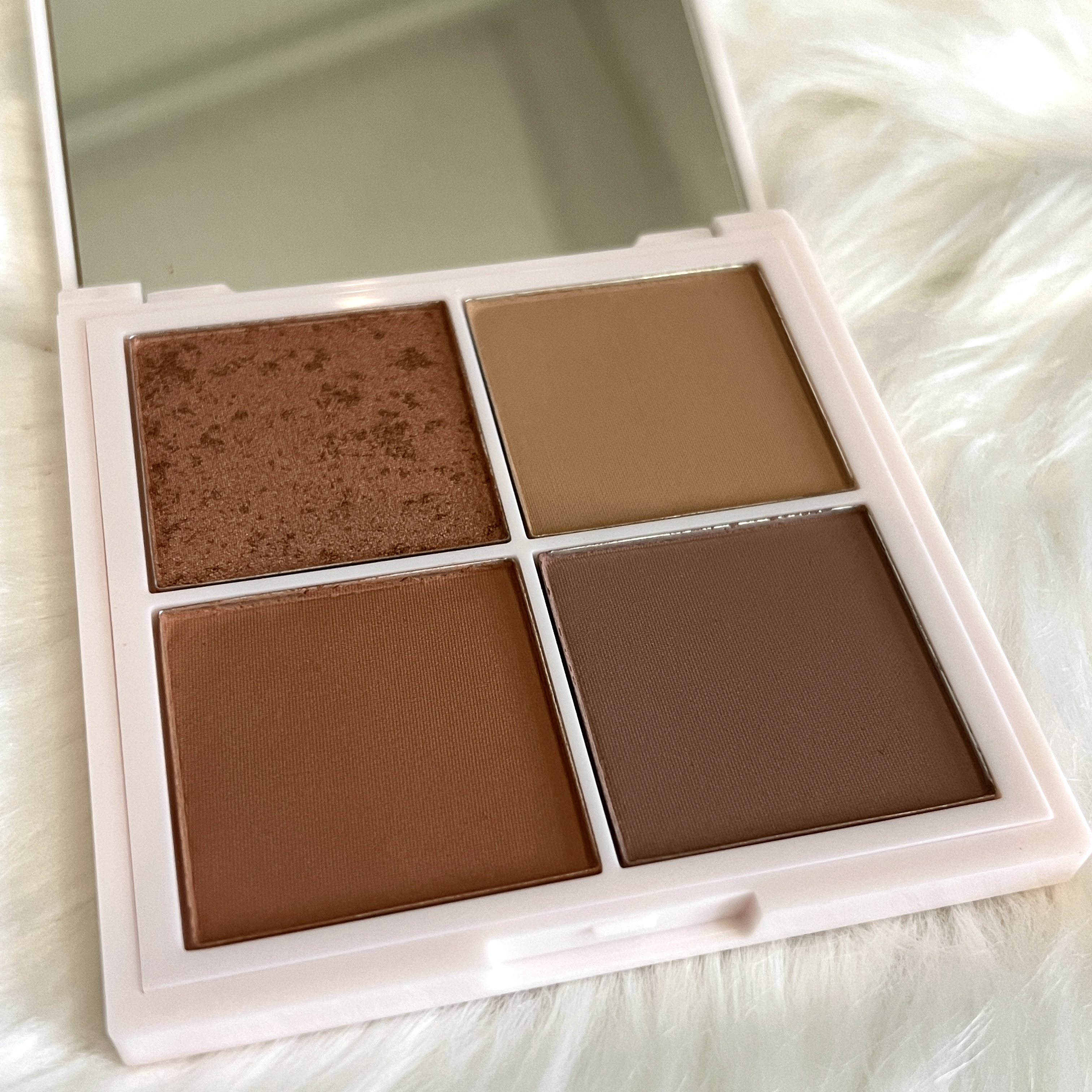Open Closeup of Bronzer Palette for The Beauty Box by Bombay and Cedar July 2022