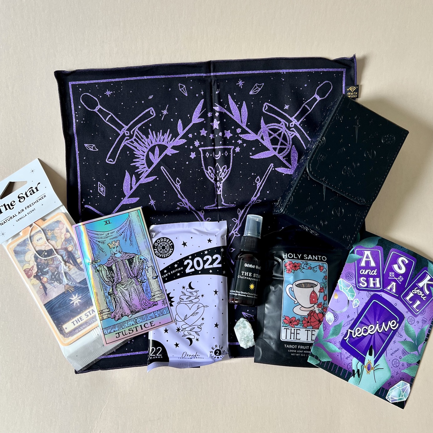 Goddess Provisions “Treasures of the Tarot” August 2022 Review