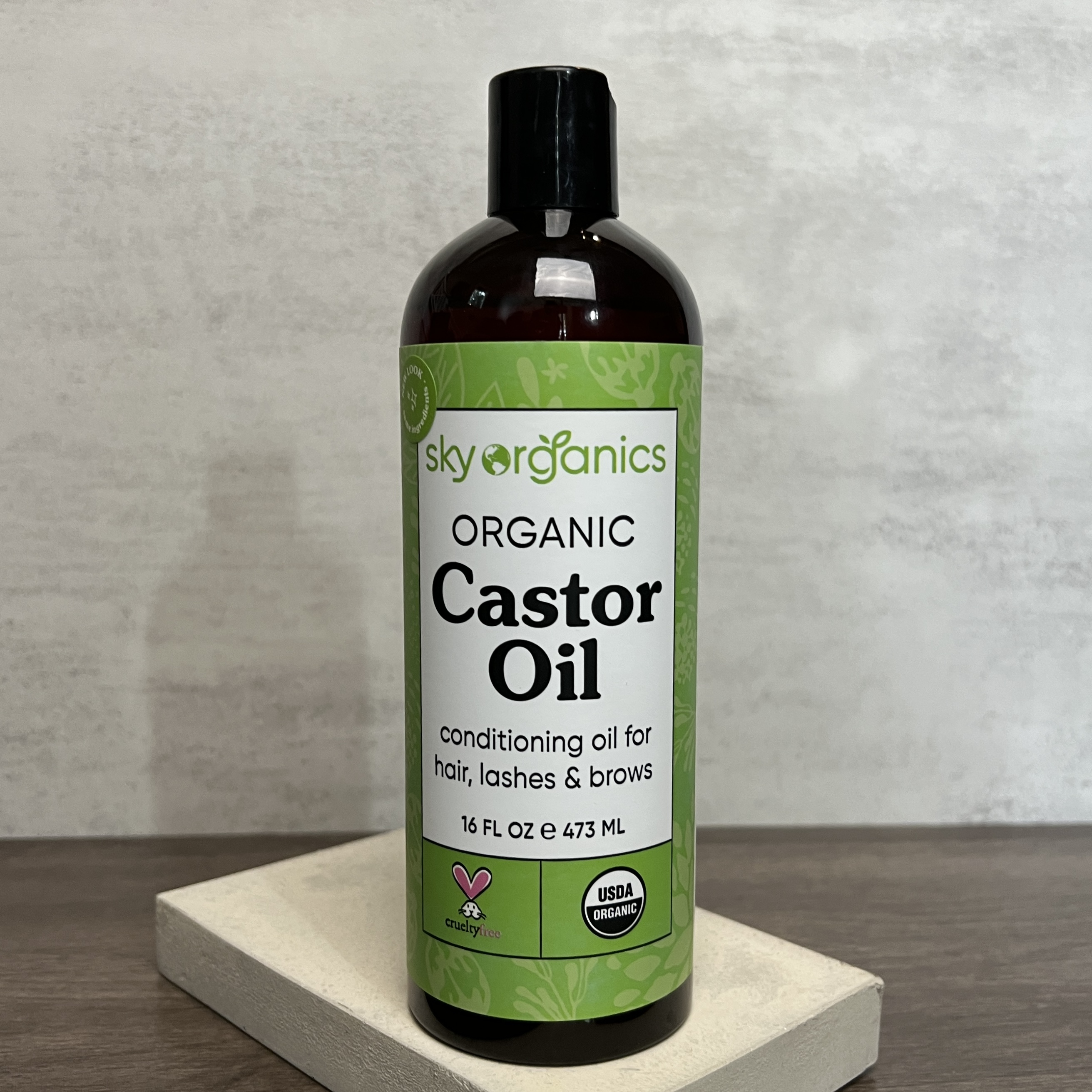 Front of Sky Organics Castor Oil for Cocotique September 2022