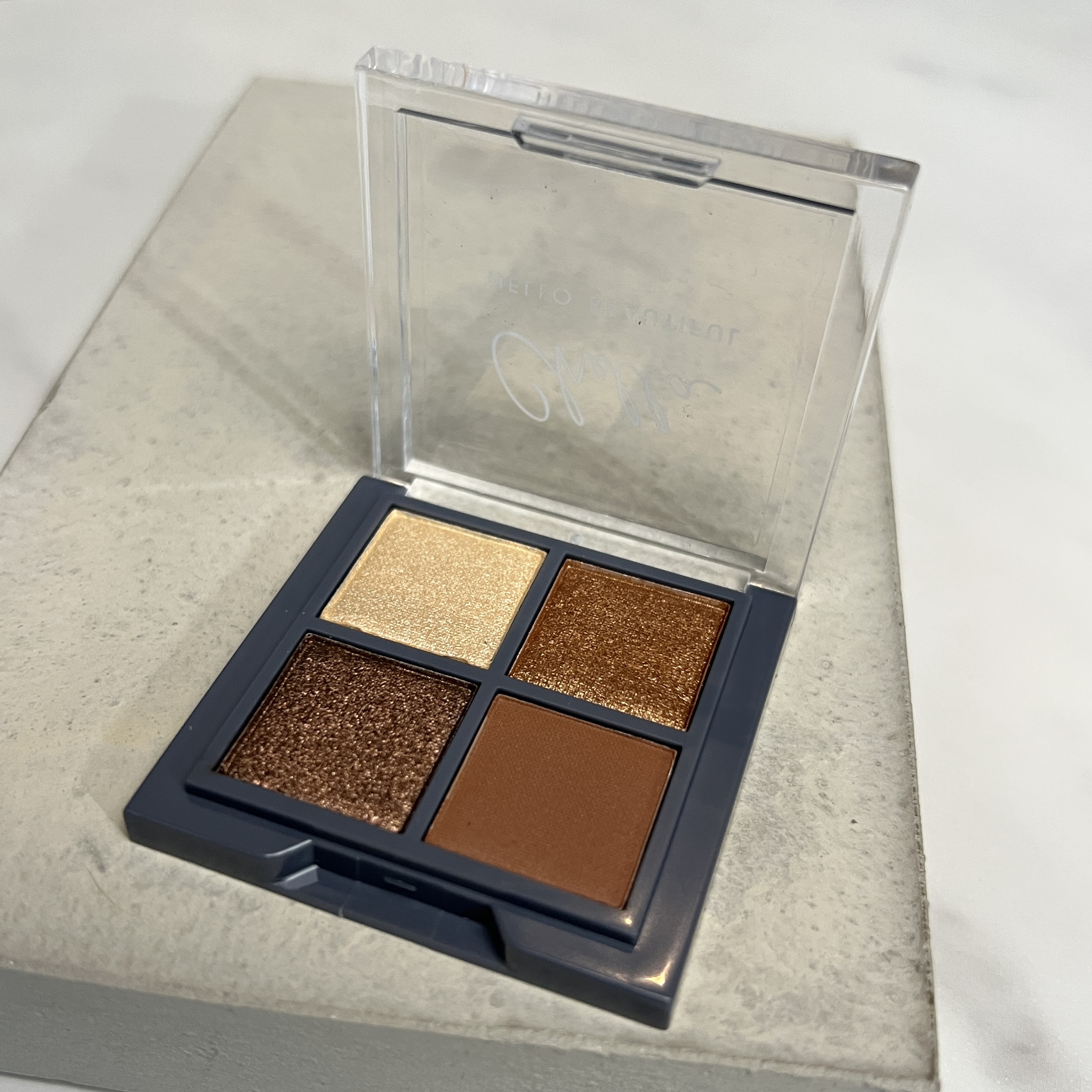 Closeup of Chella Palette for Ipsy Glam Bag October 2022