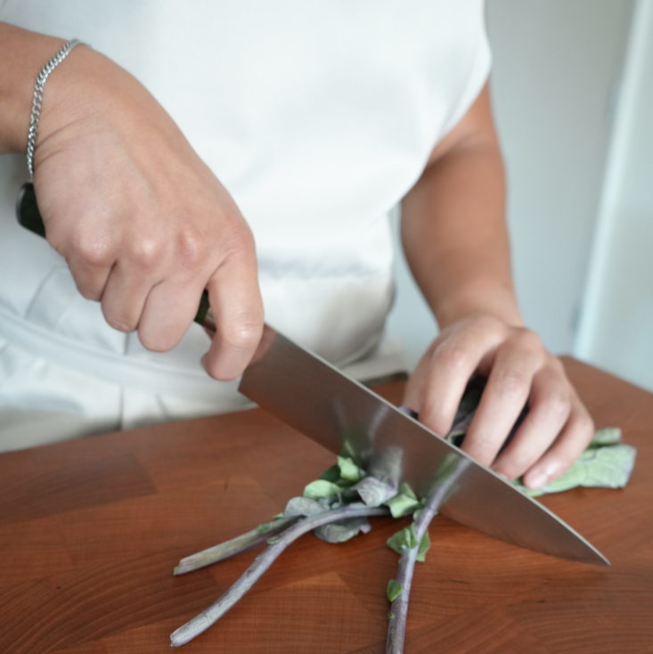 Gordon Ramsay: How To Sharpen A Knife 