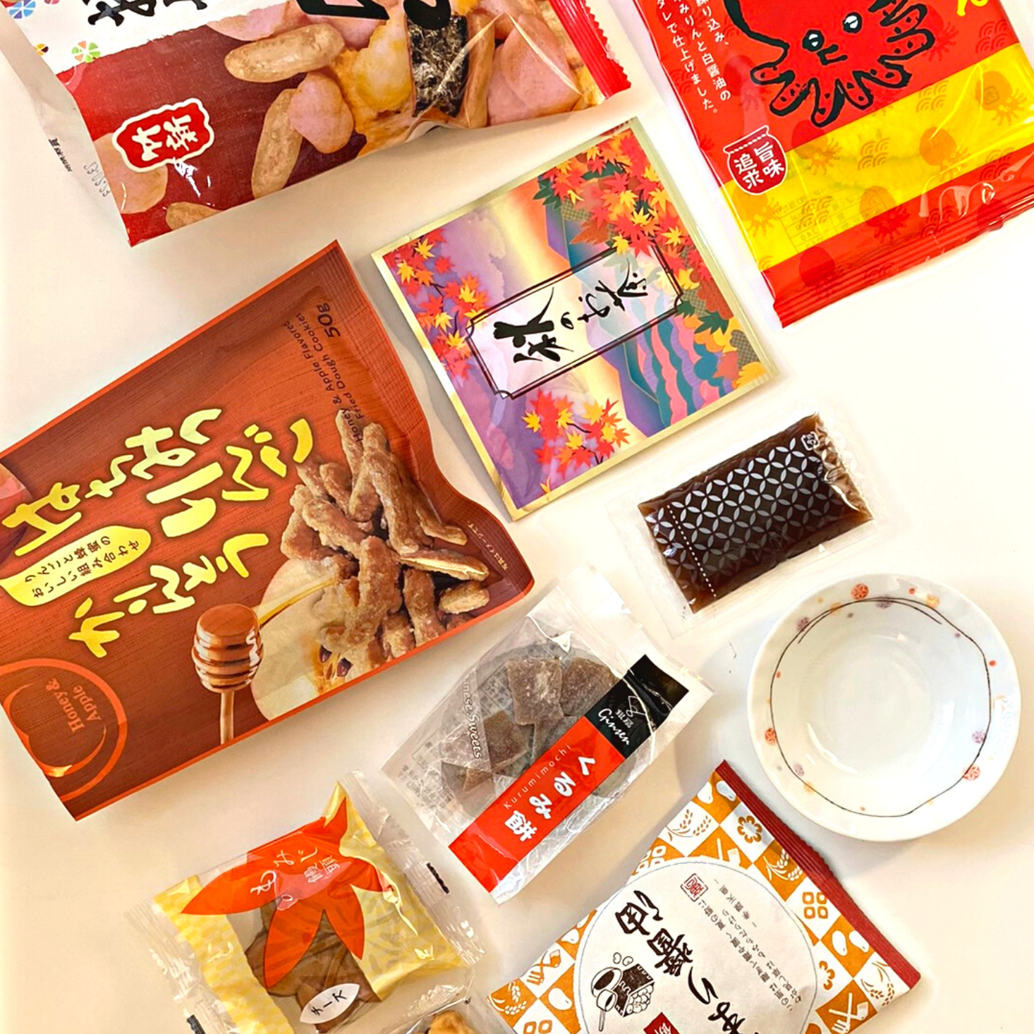 A Guide to Popular Traditional Japanese Snacks - Sakuraco