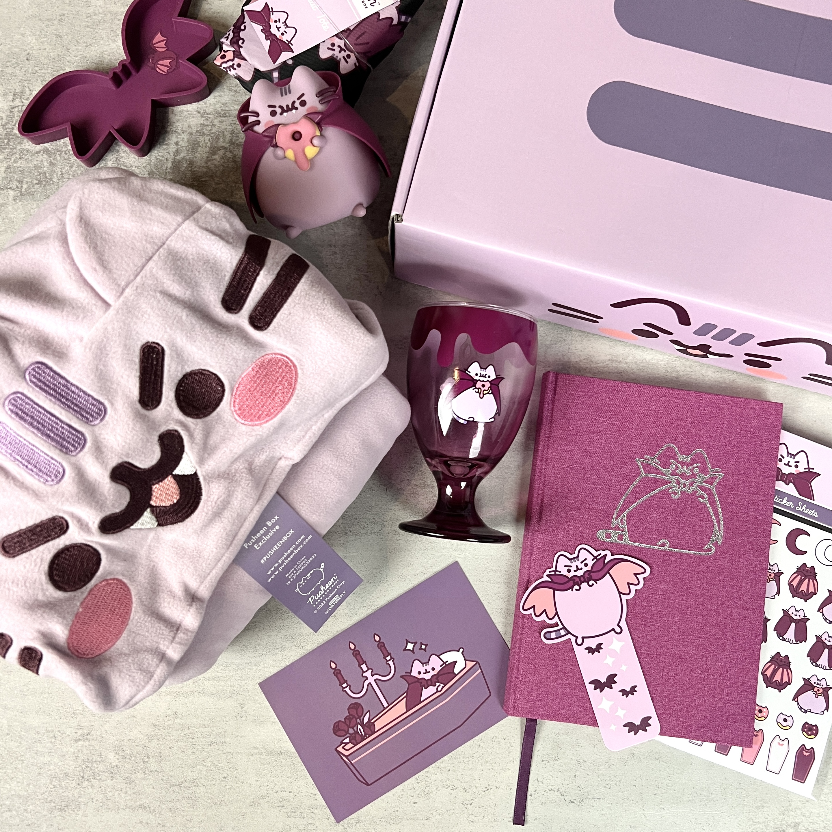 Pusheen Box “Vampurr” Review – Fall 2022