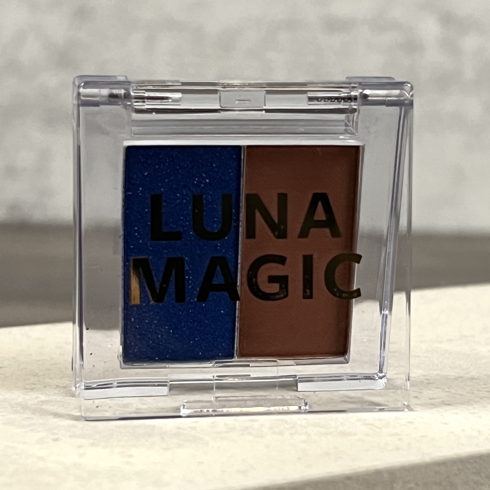 Front of Luna Magic Eyeshadow Duo for Ipsy Glam Bag November 2022