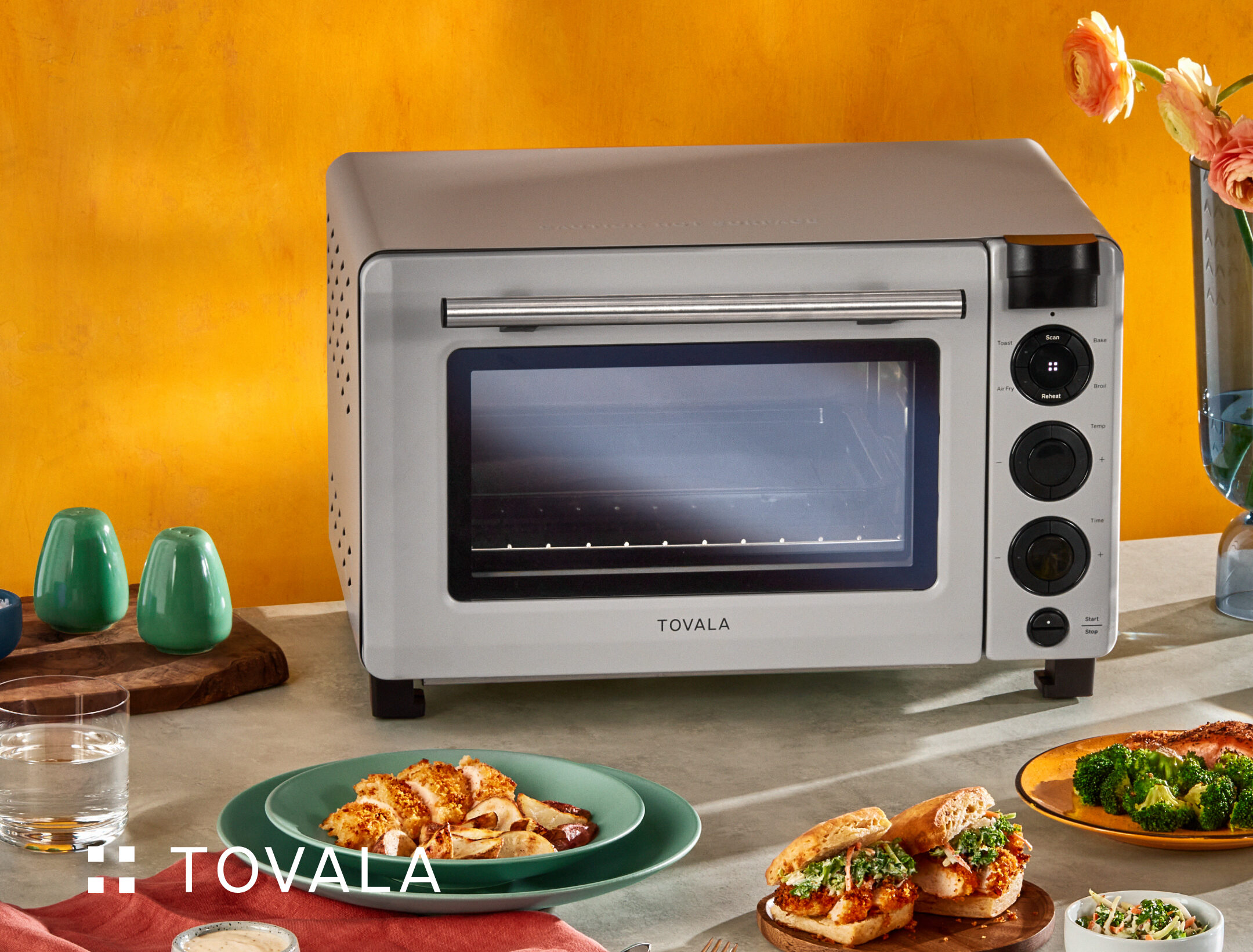 5 Reasons This Is the (Smart) Oven Of Your Dreams