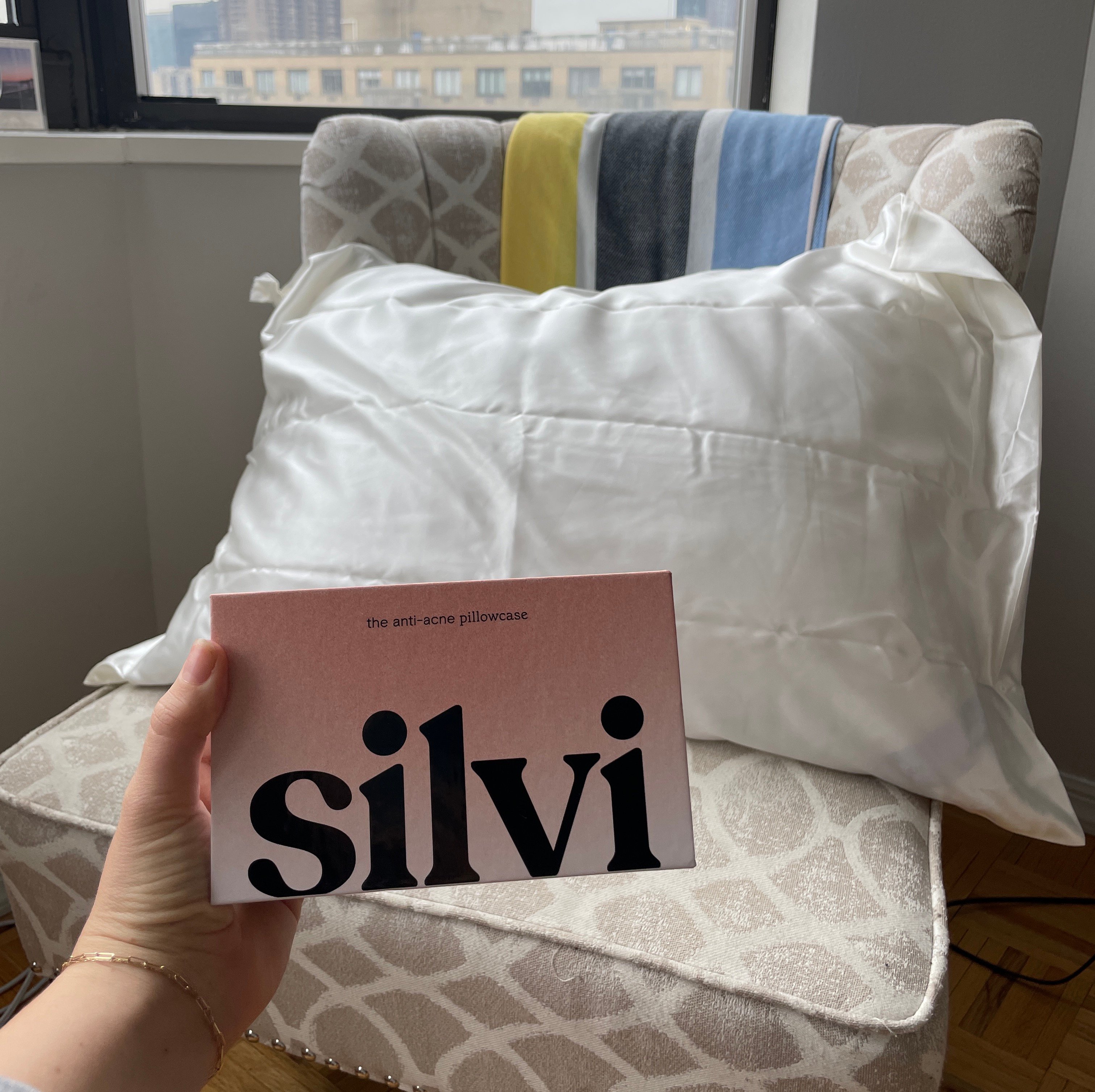 Silvi vs. slip: Battle of the Silk Pillowcase