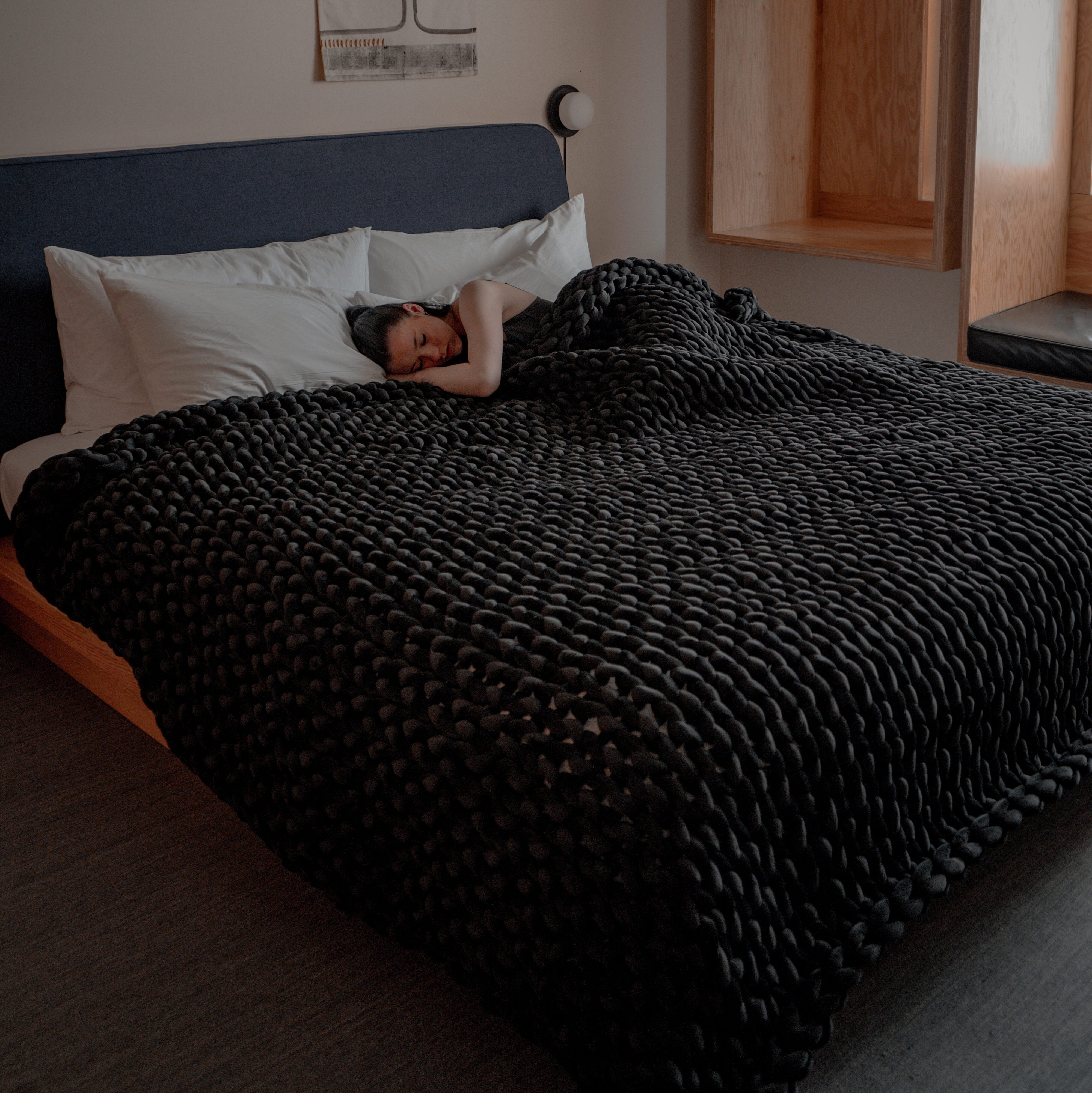The Weighted Blanket Everyone’s Raving About Just Got Even Better — Here’s Why I’m Snagging This Giant Limited Edition Version Before It’s Too Late